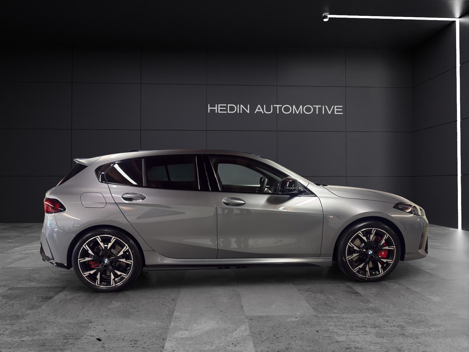 BMW M135i xDrive-image-5