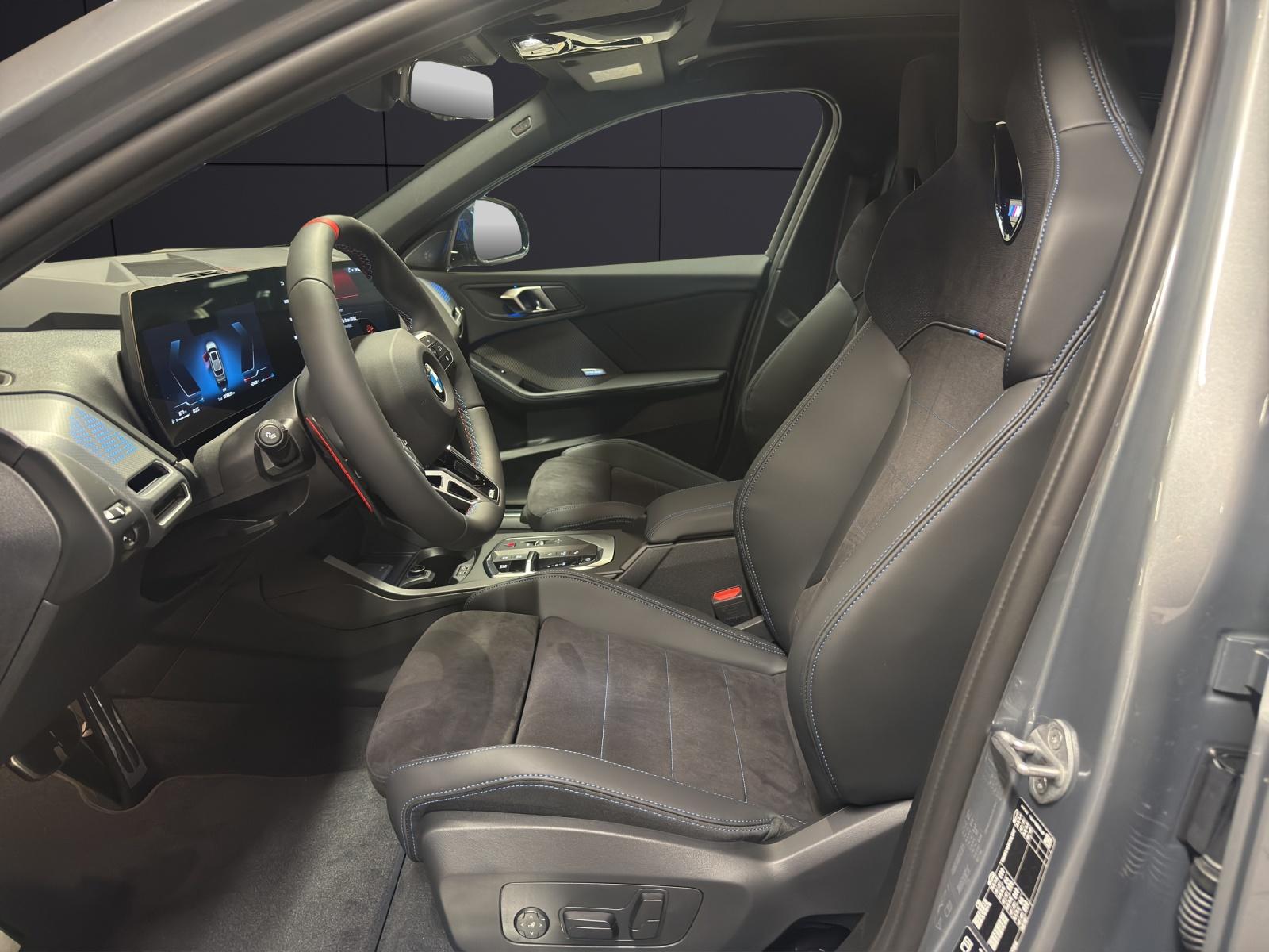 BMW M135i xDrive-image-11