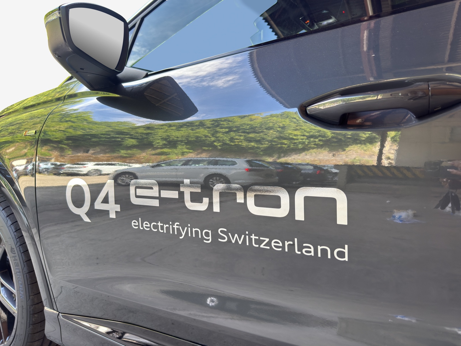 AUDI Q4 e-tron SUV quattro performance-image-15