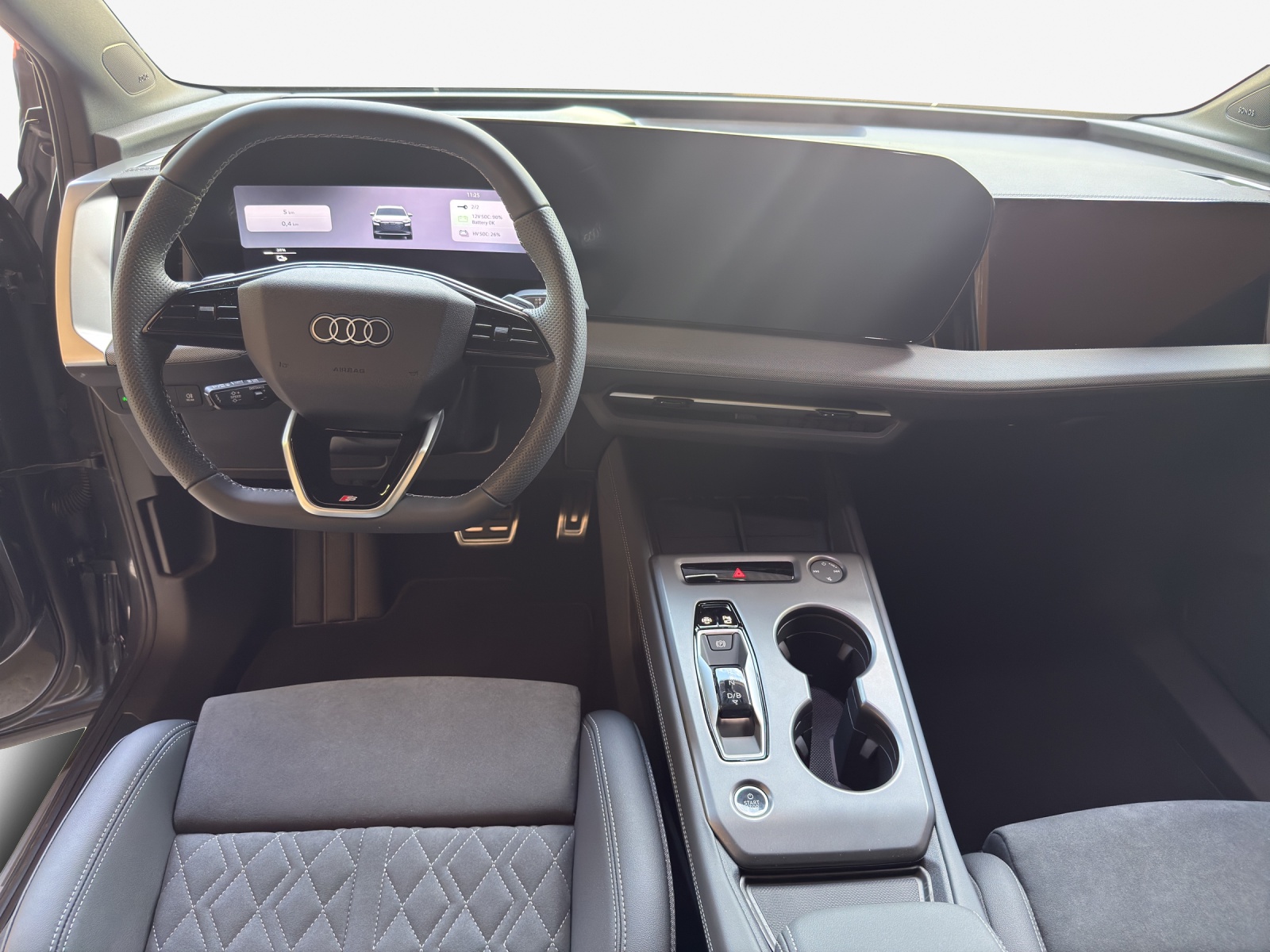 AUDI Q4 e-tron SUV quattro performance-image-8