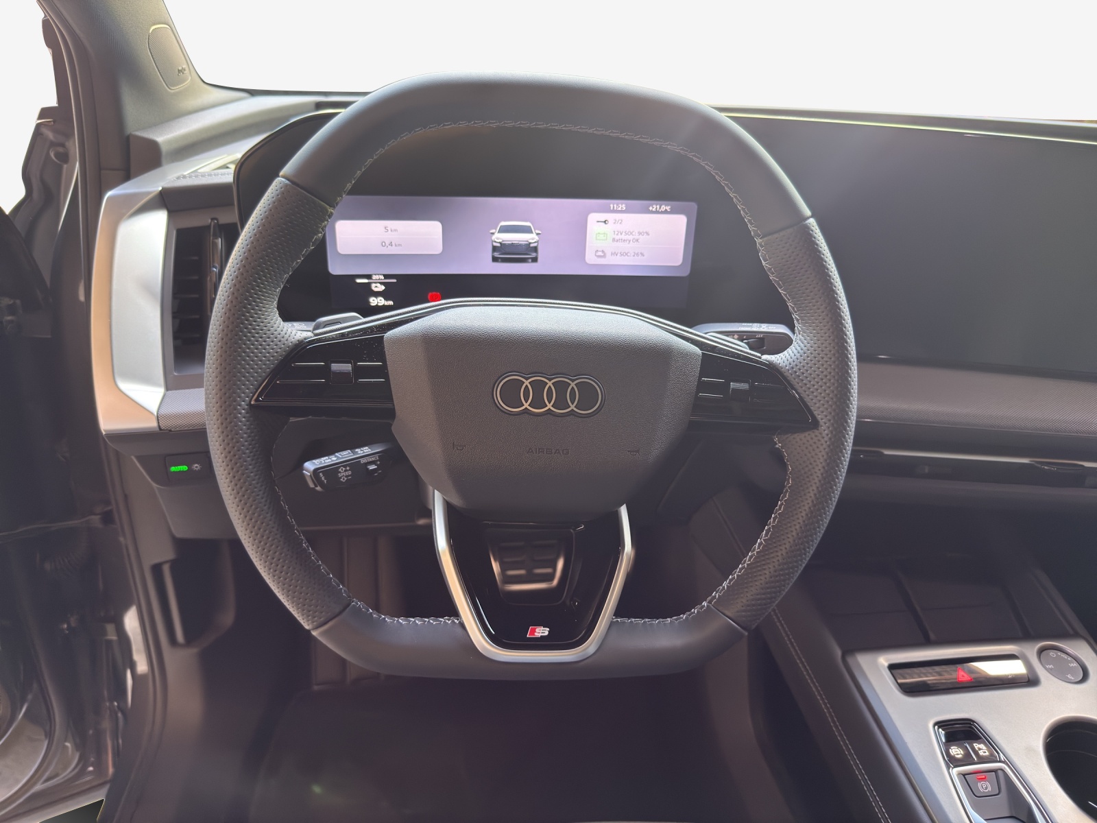 AUDI Q4 e-tron SUV quattro performance-image-9
