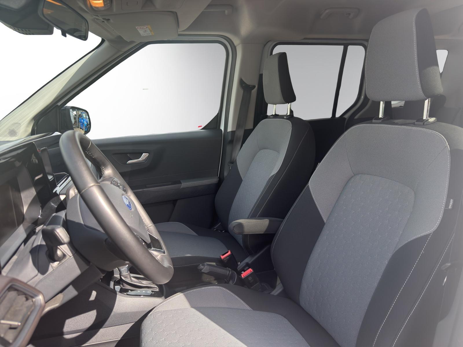 Image FORD TOURNEO-COURIER Tourneo Courier 1.0 EcoBoost Titanium Automat