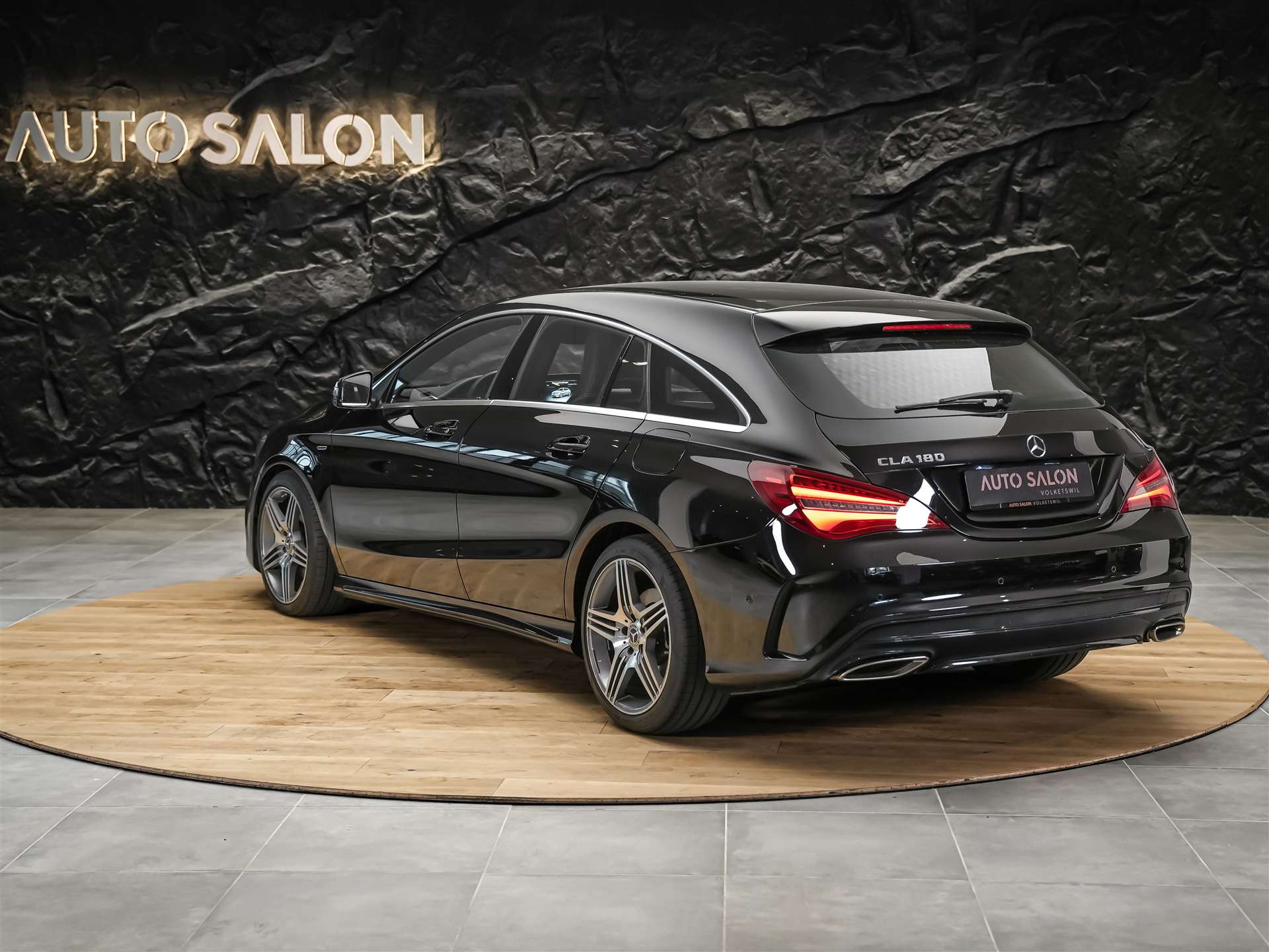 MERCEDES-BENZ CLA 180 Shooting Brake AMG Line 7G-DCT *Facelift*Sitzheizung*-showroom-element-2