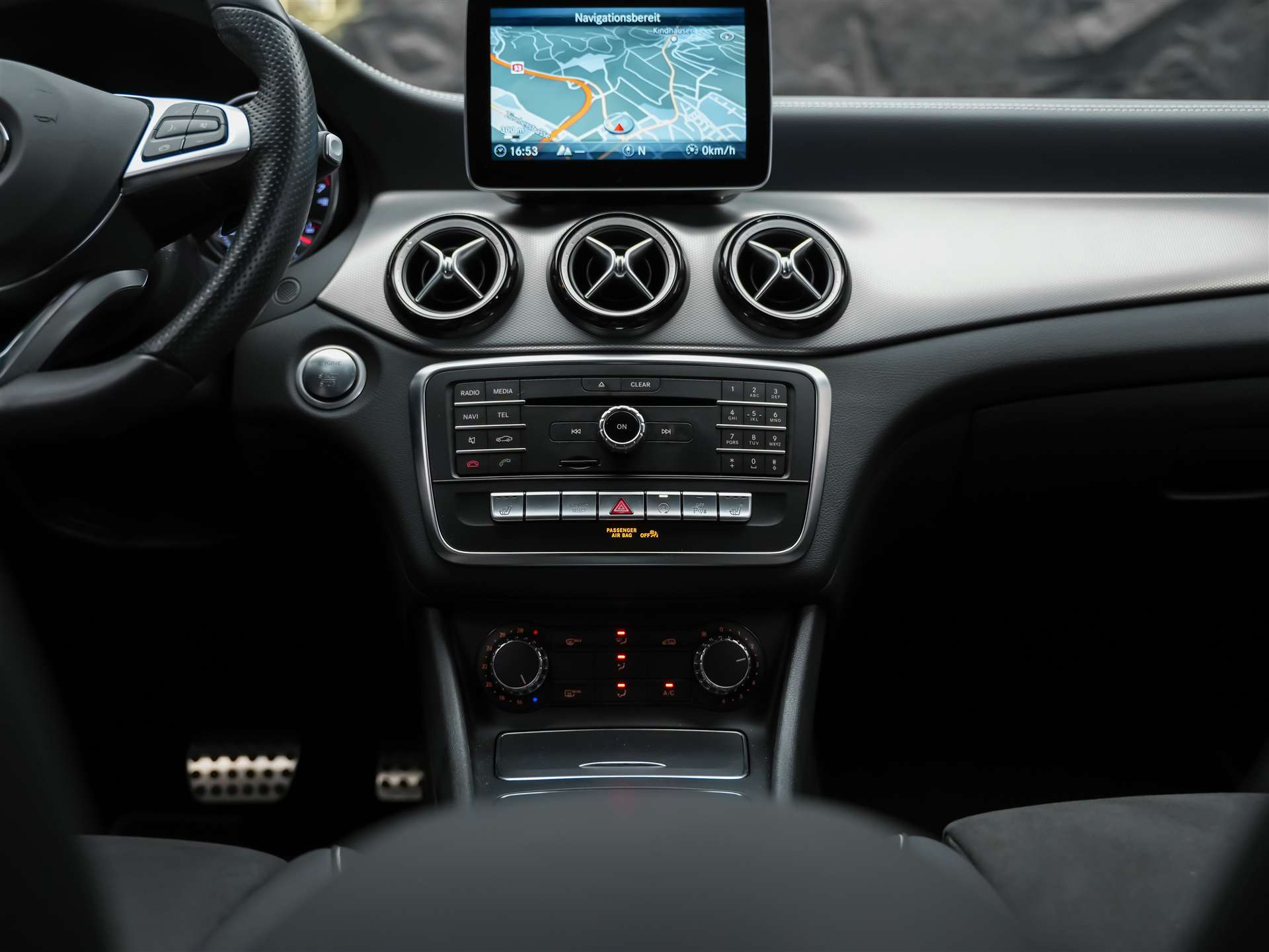 MERCEDES-BENZ CLA 180 Shooting Brake AMG Line 7G-DCT *Facelift*Sitzheizung*-image-17