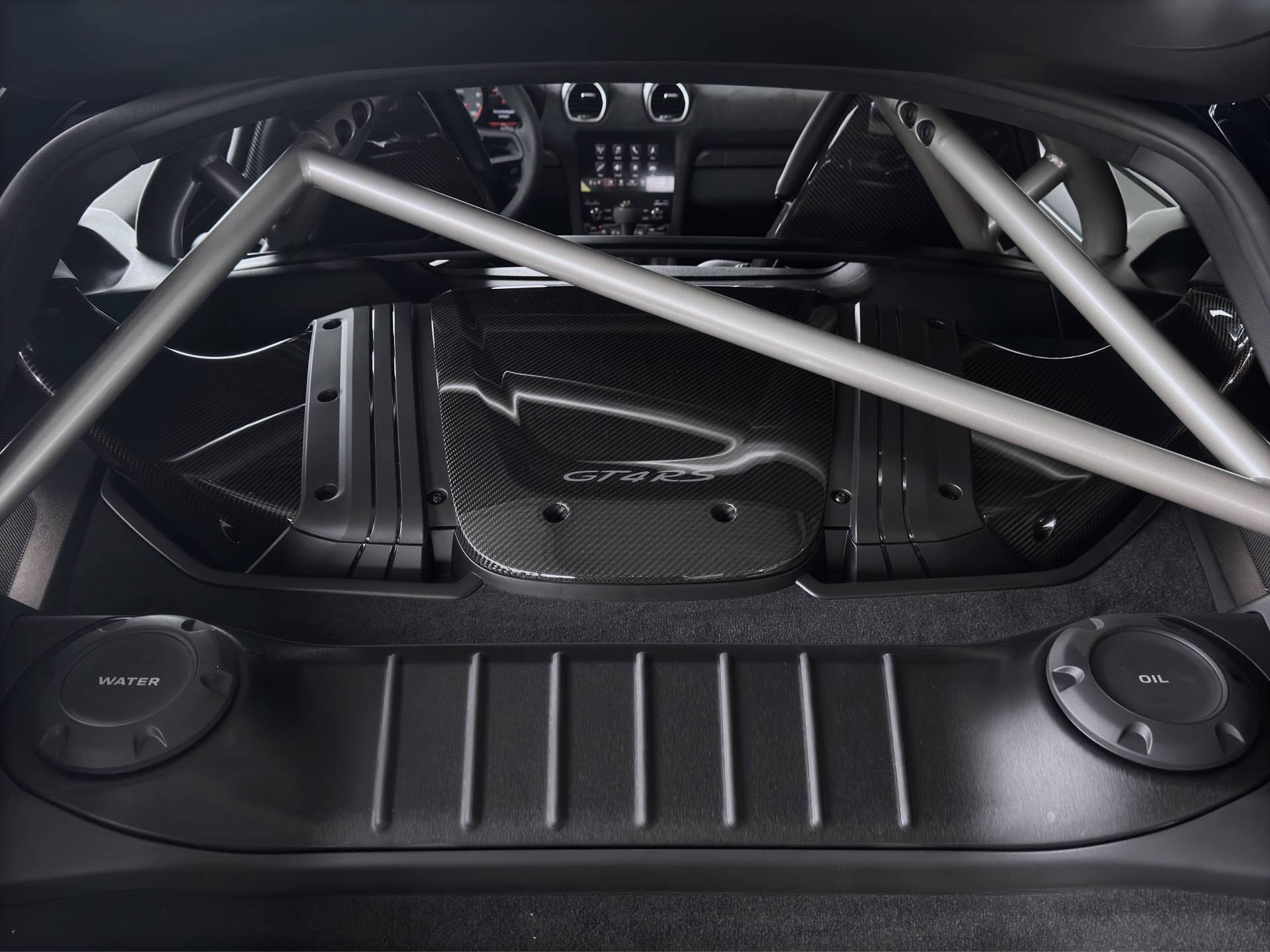 PORSCHE Cayman 718 GT4 RS-image-13