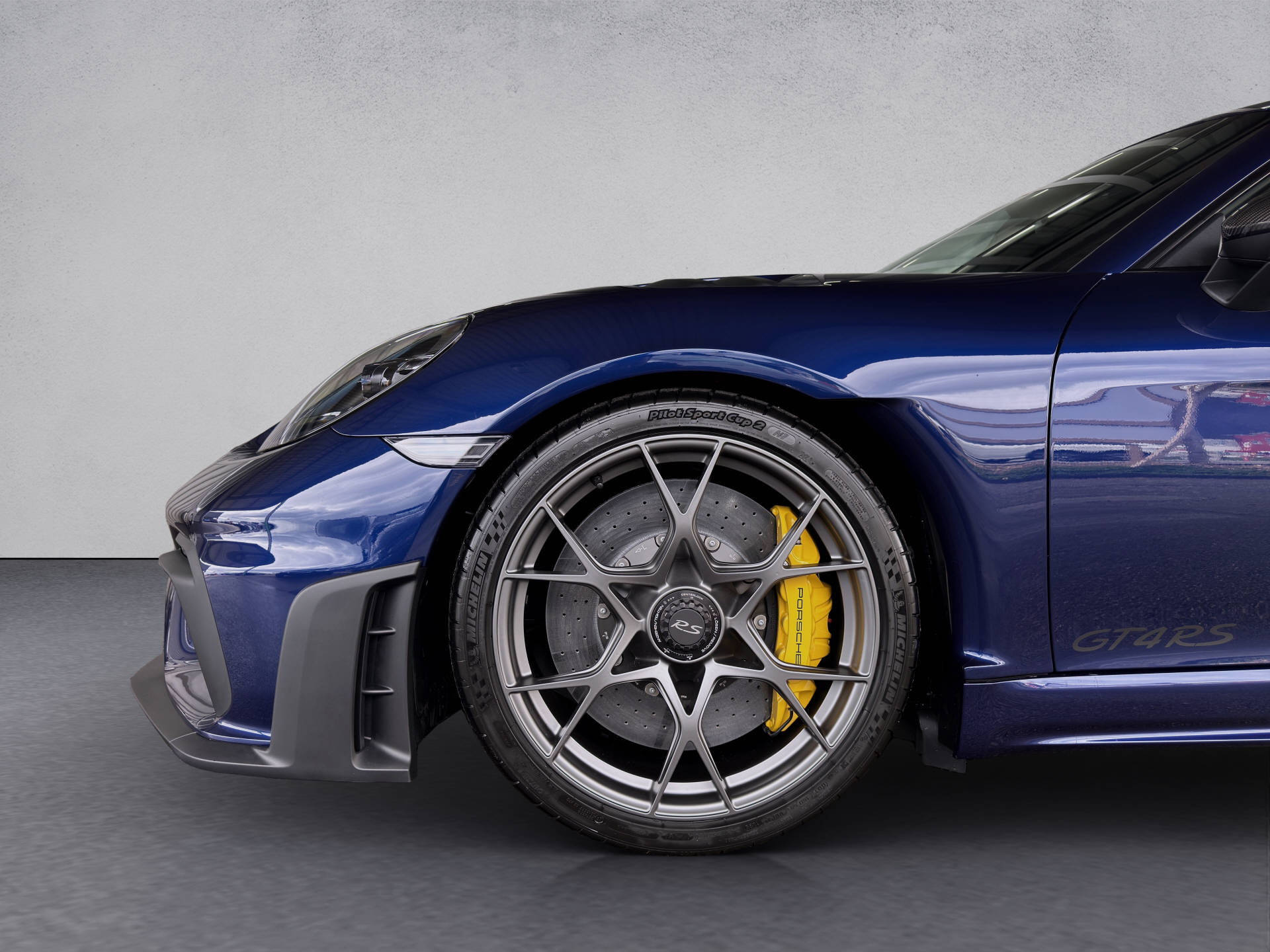 PORSCHE Cayman 718 GT4 RS-image-14