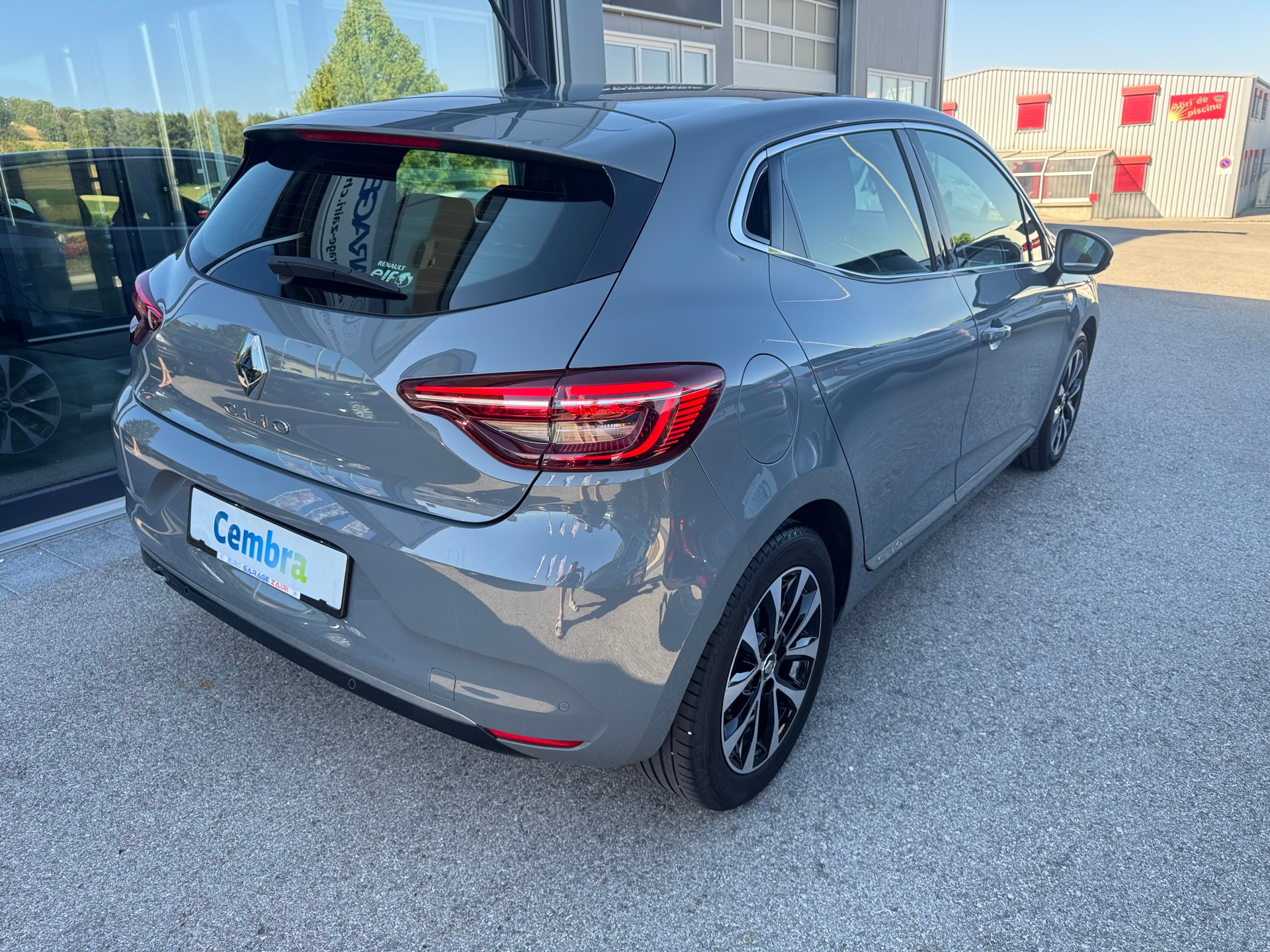RENAULT Clio 1.3 Intens EDC-image-8