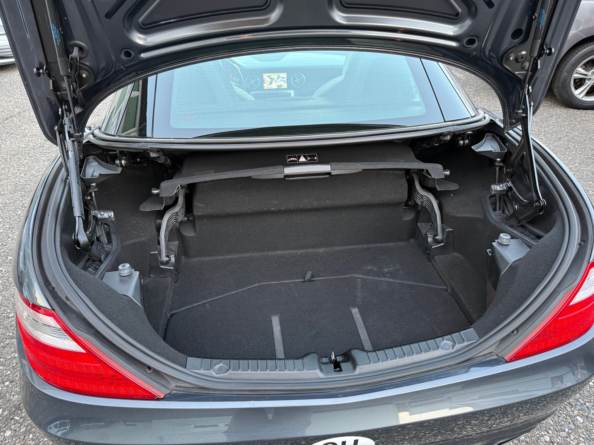 MERCEDES-BENZ SLK 250 7G-Tronic-image-12