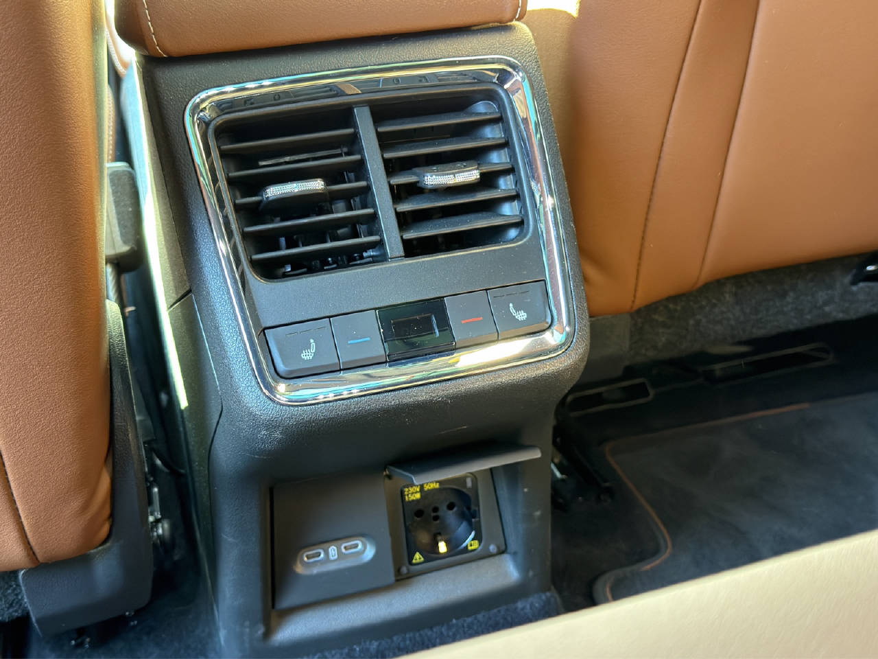 SKODA Enyaq iV 80x Founders Edition-image-12