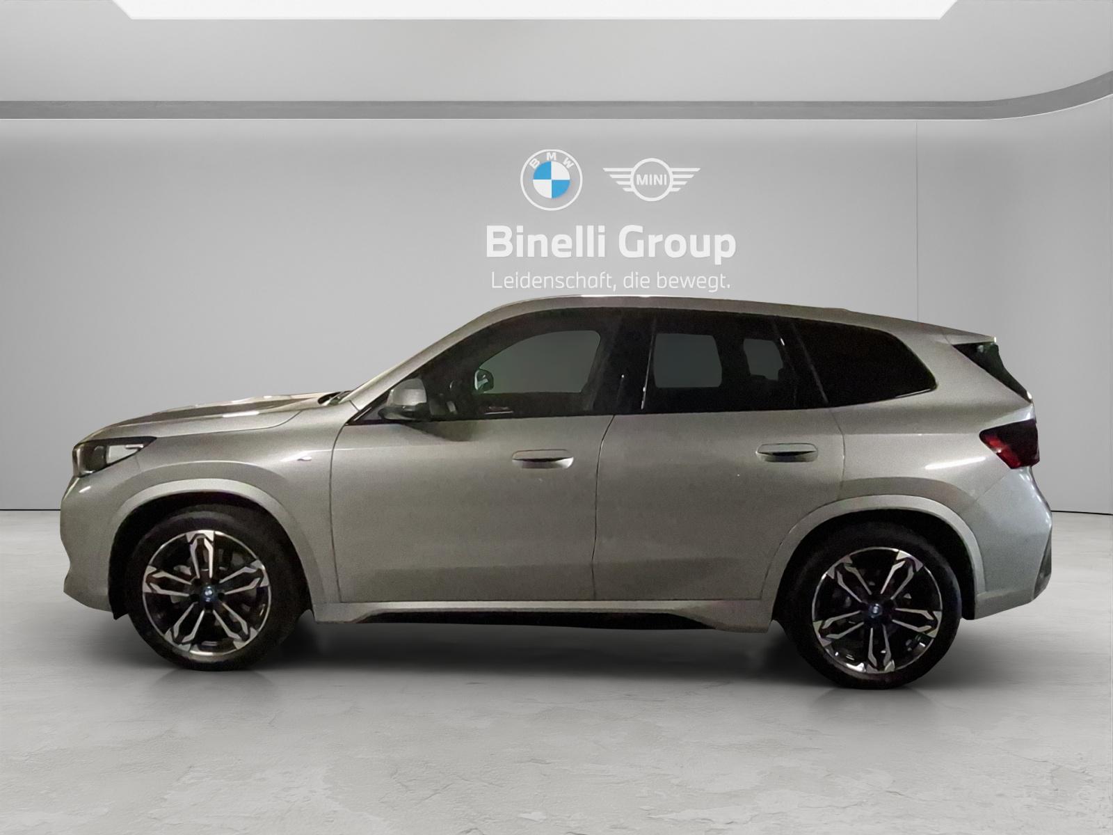 BMW iX1 30 xDrive-image-2