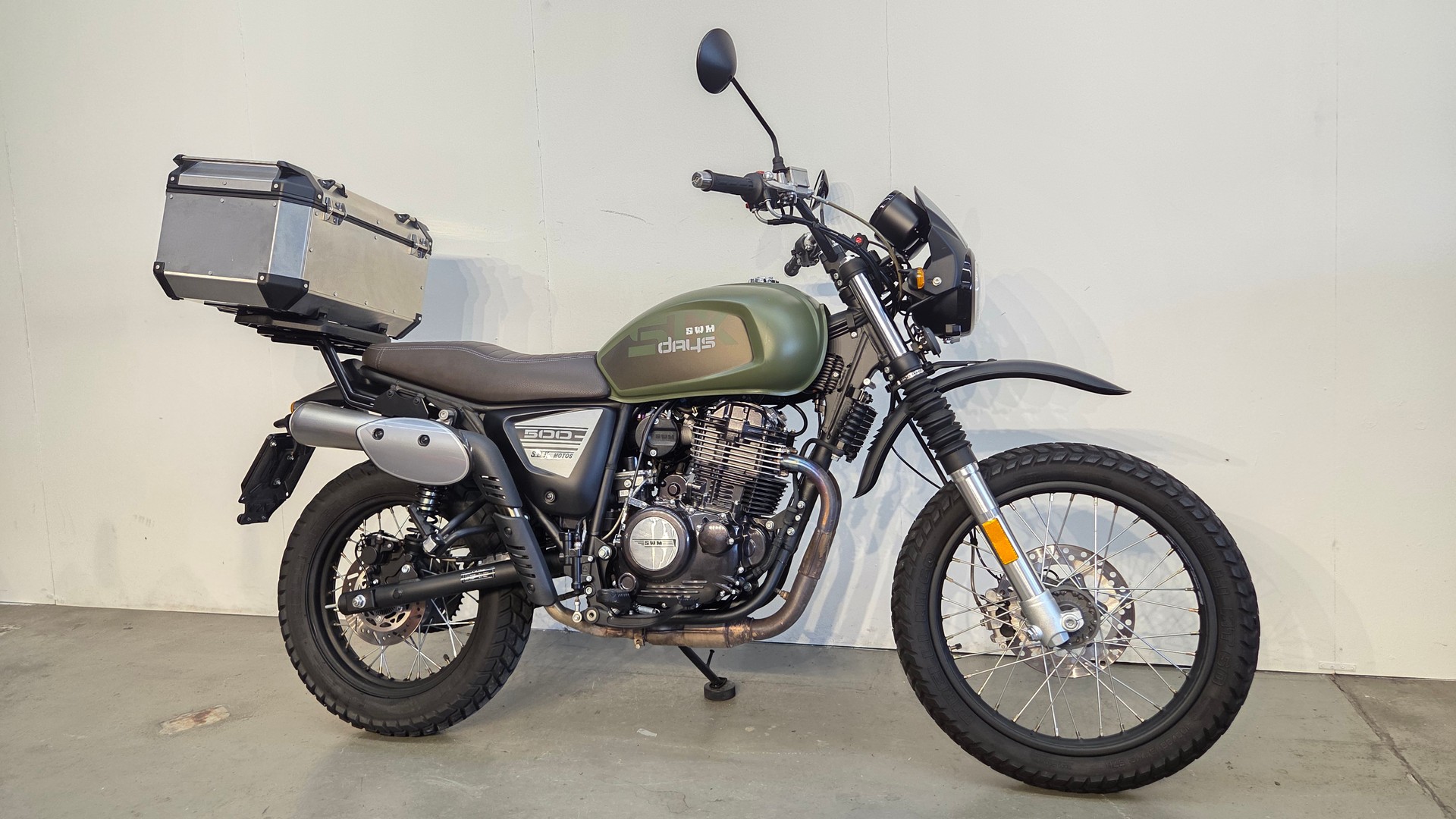 SWM Six Days 500-showroom-element-2