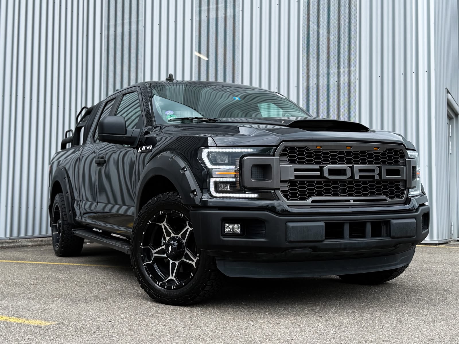 FORD F150 XLT-image-0