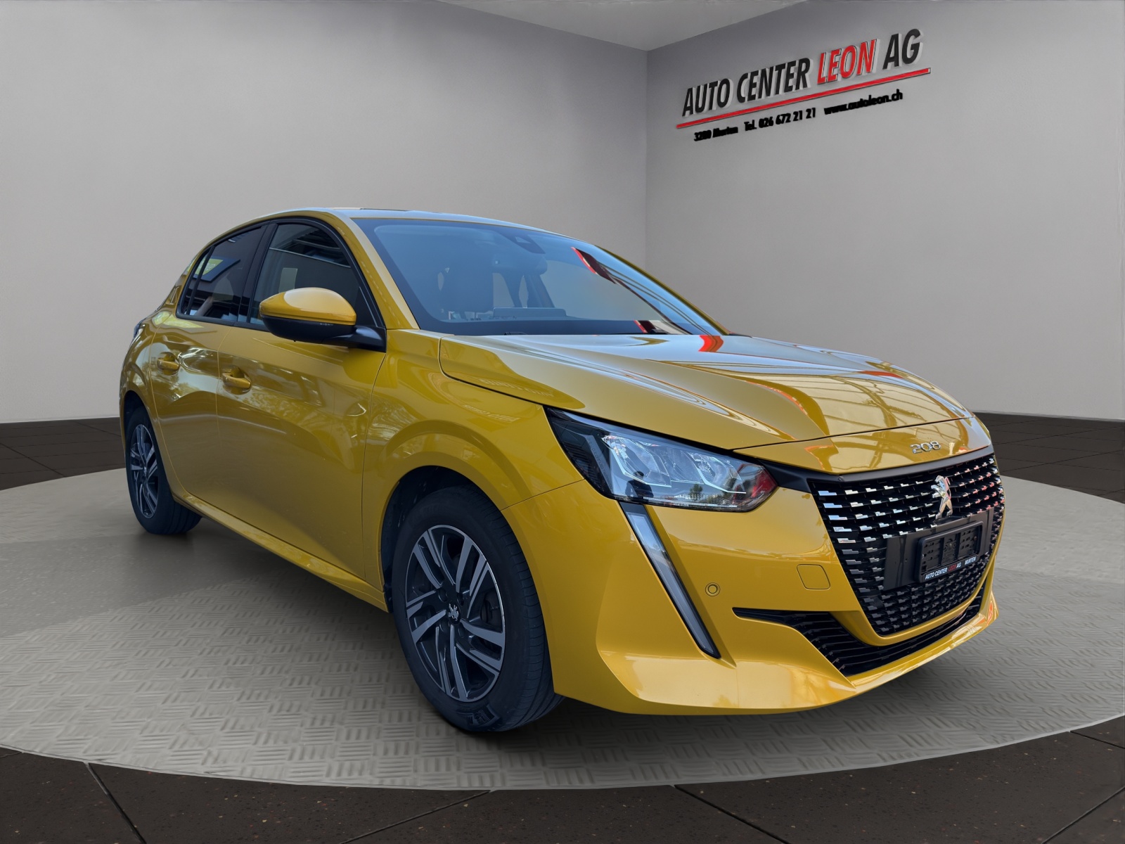 PEUGEOT 208 1.2 PureTech Allure EAT8-image-7