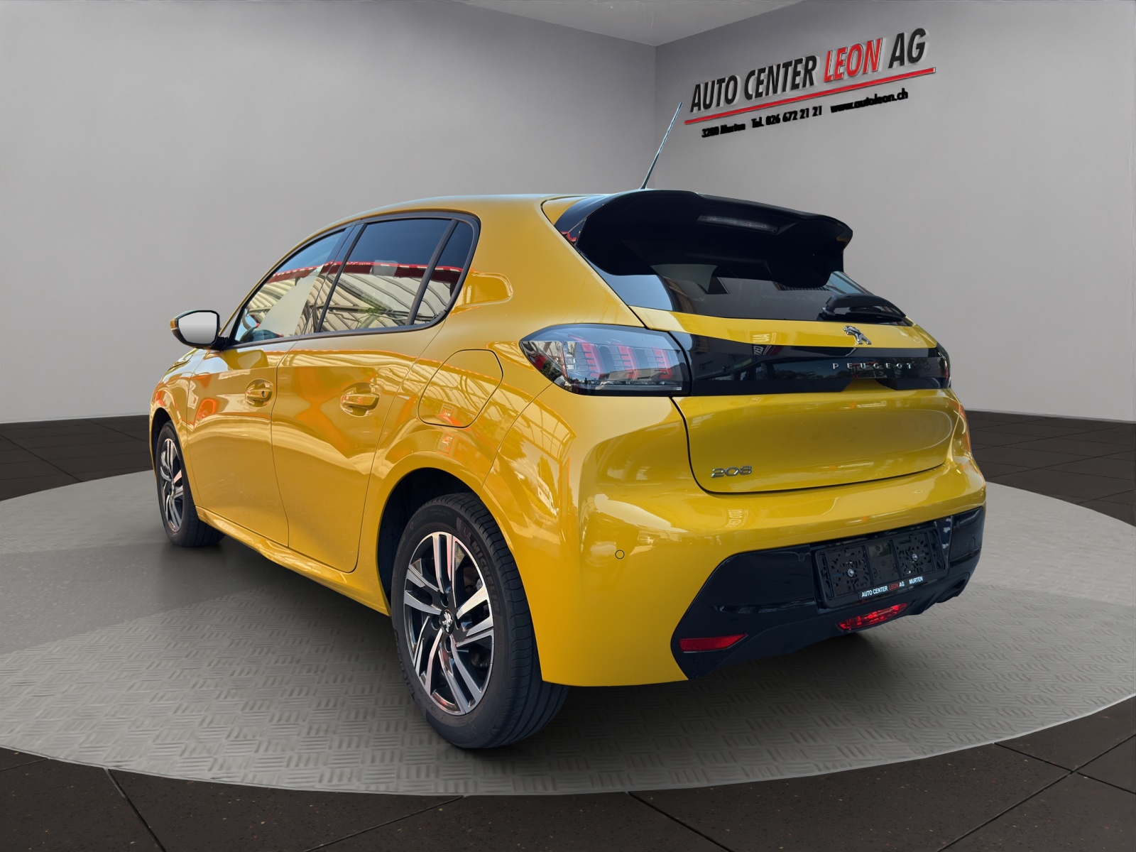 PEUGEOT 208 1.2 PureTech Allure EAT8-image-3