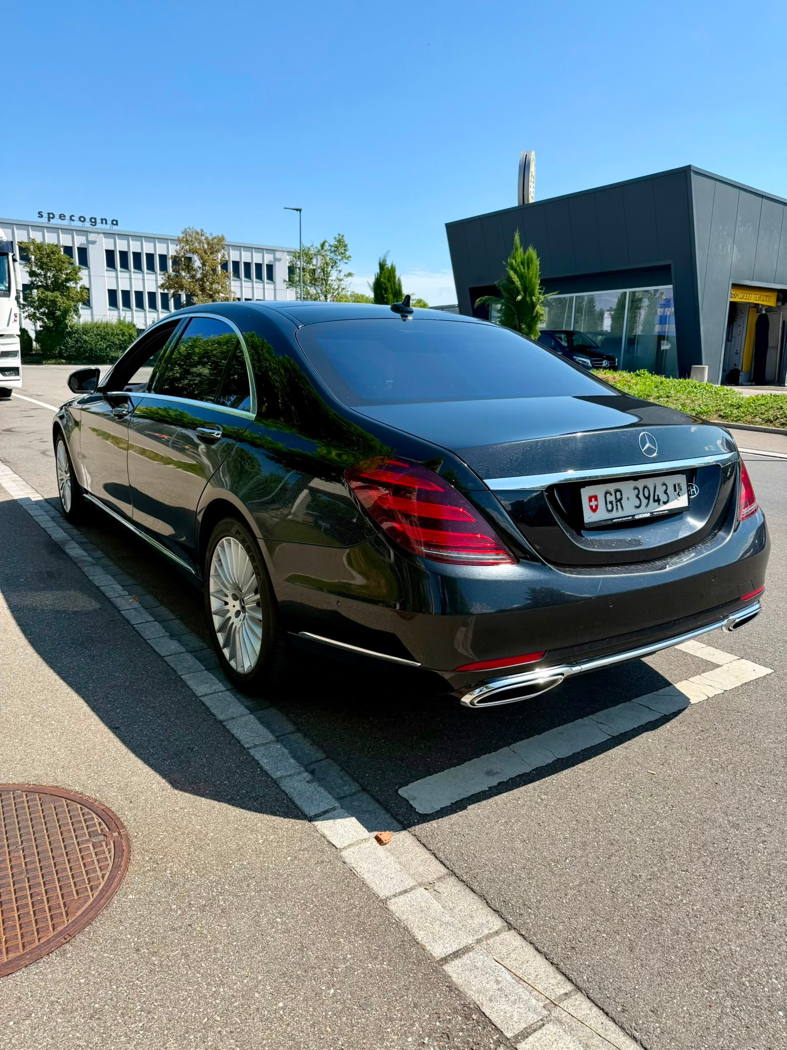 MERCEDES-BENZ S 350 d AMG Line 4matic lang-image-1