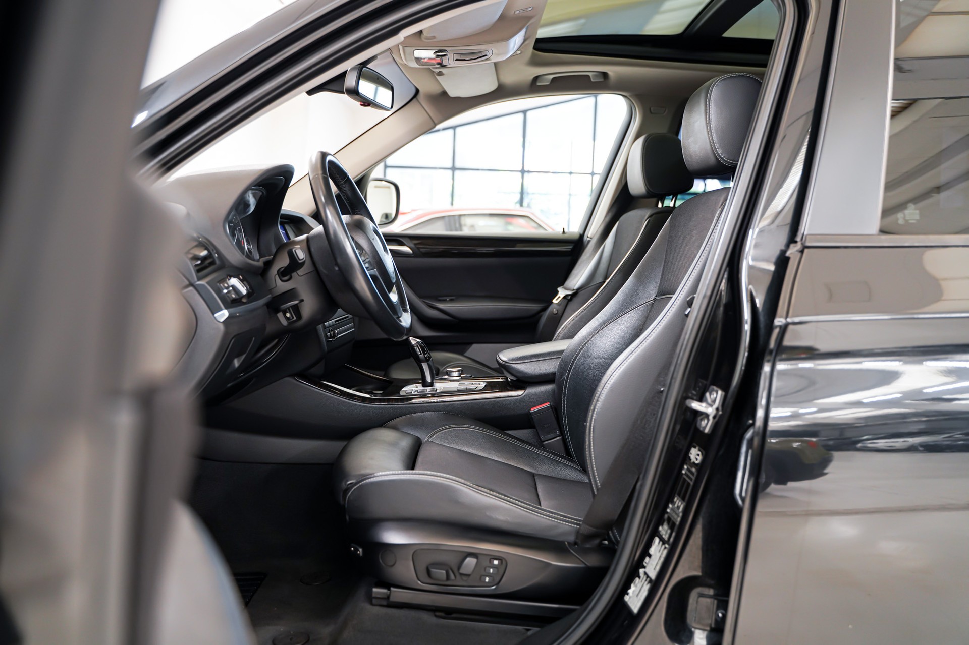 BMW X3 xDrive 35i Steptronic-image-11