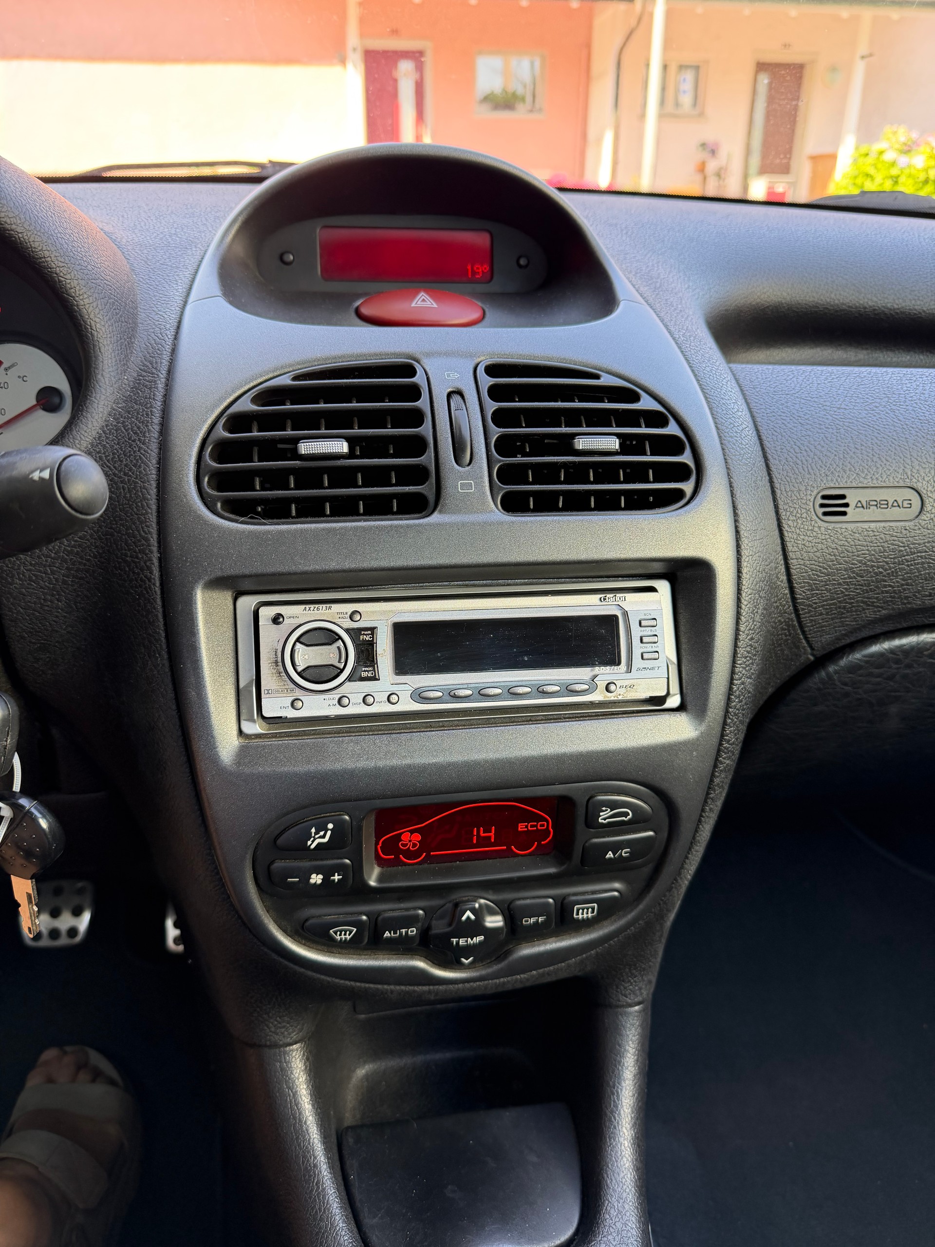 PEUGEOT 206 CC 2.0 16V-image-6