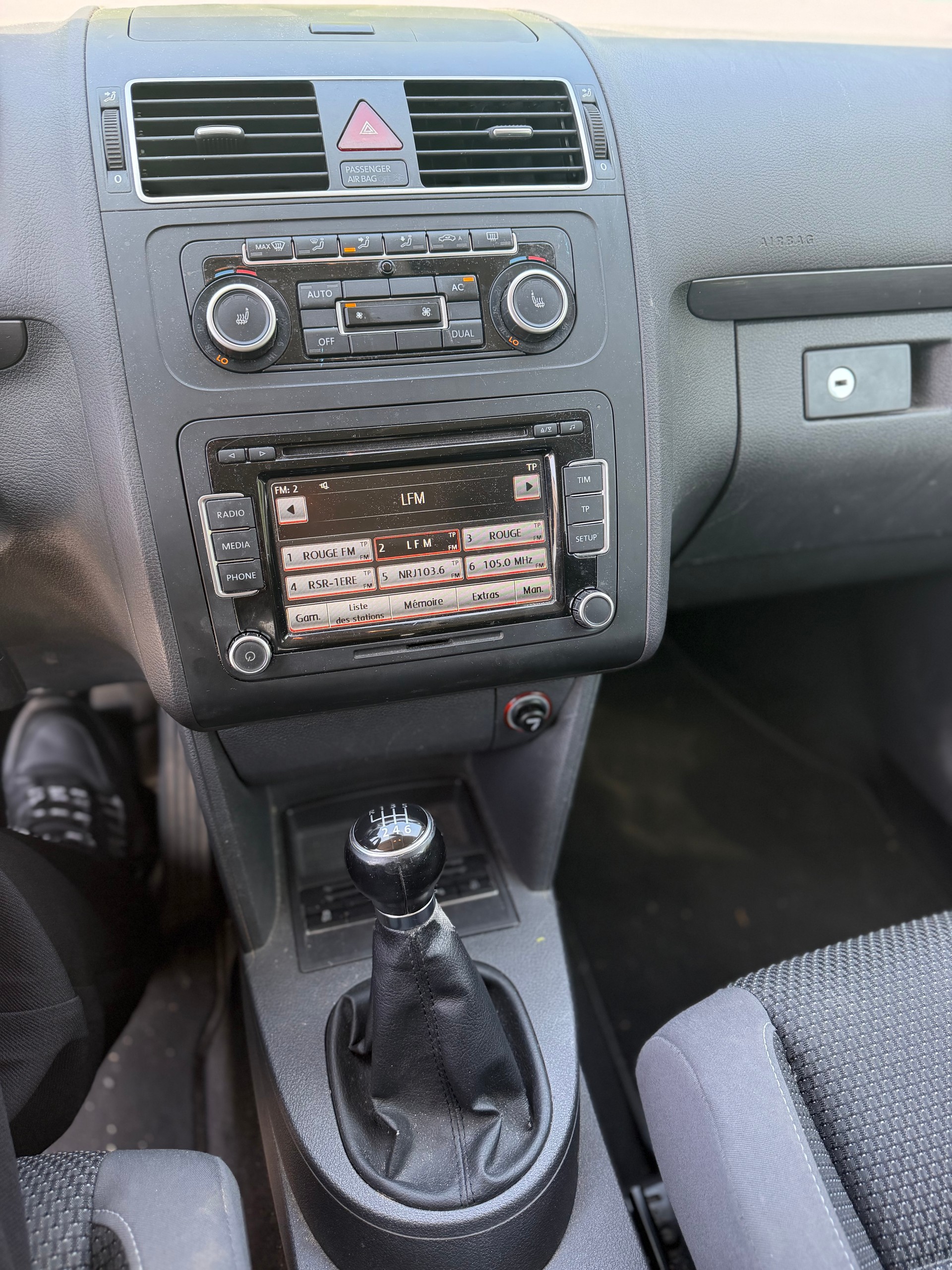 VW Touran 1.4 TSI Trendline-image-8