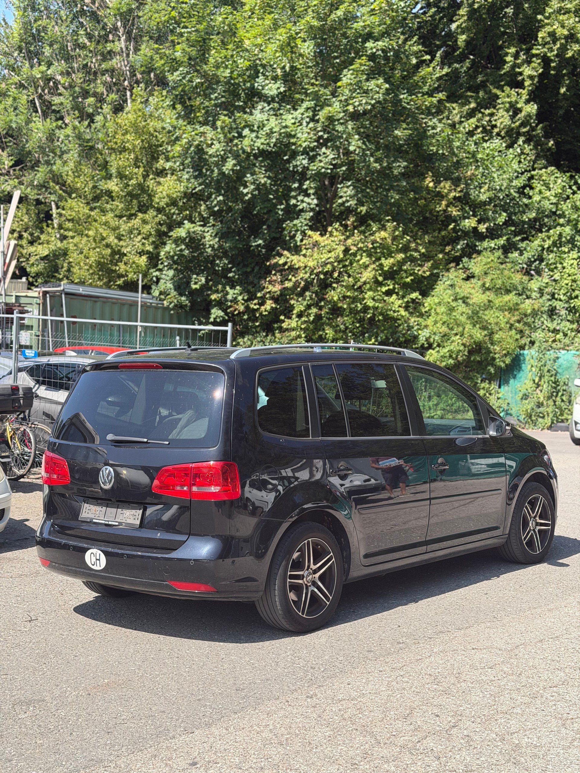 VW Touran 1.4 TSI Trendline-image-3