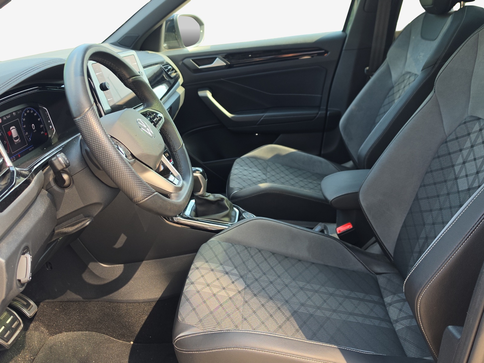 VW T-Roc 2.0 TSI R-Line DSG 4Motion-image-7