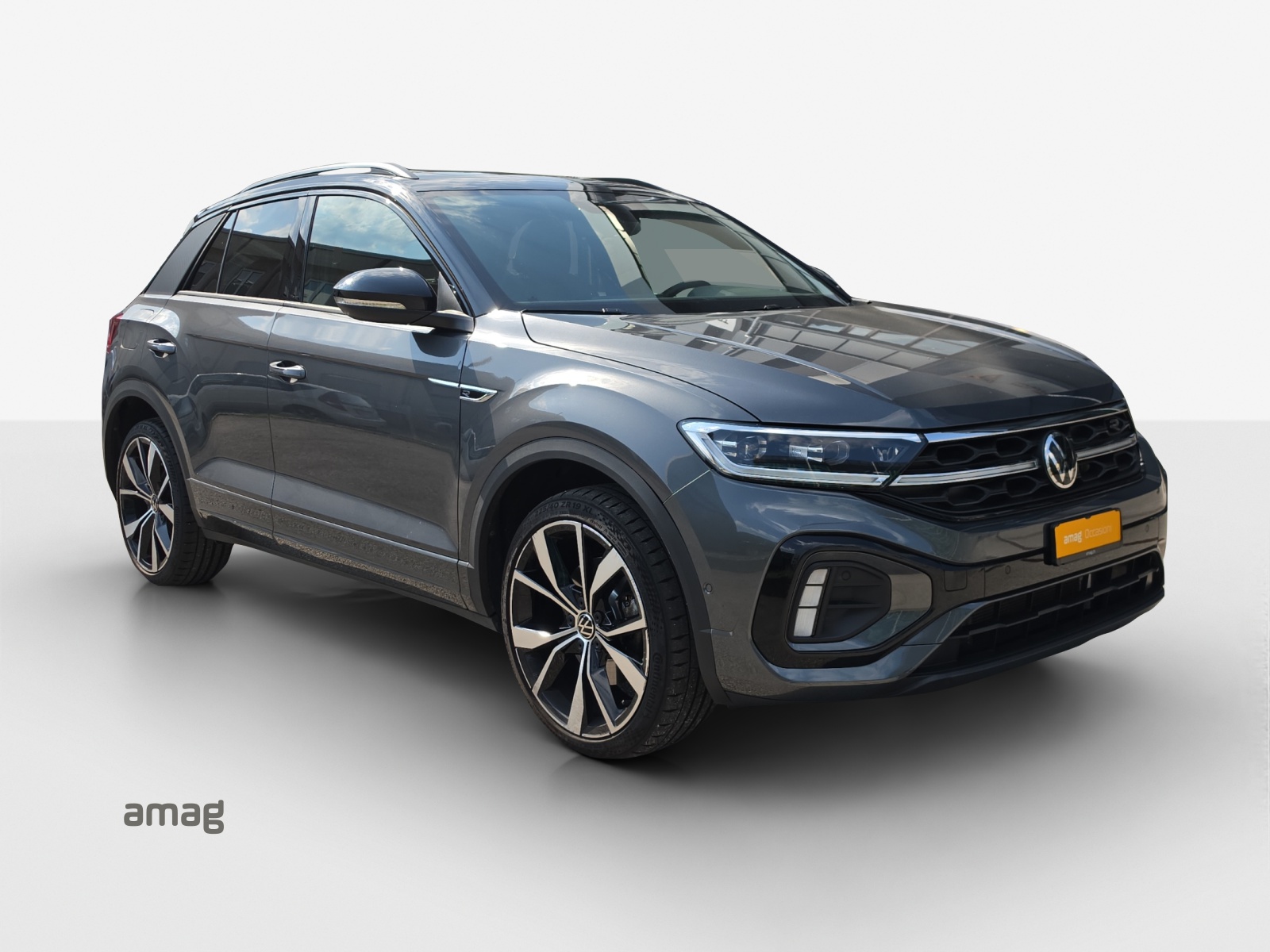 VW T-Roc 2.0 TSI R-Line DSG 4Motion-image-5
