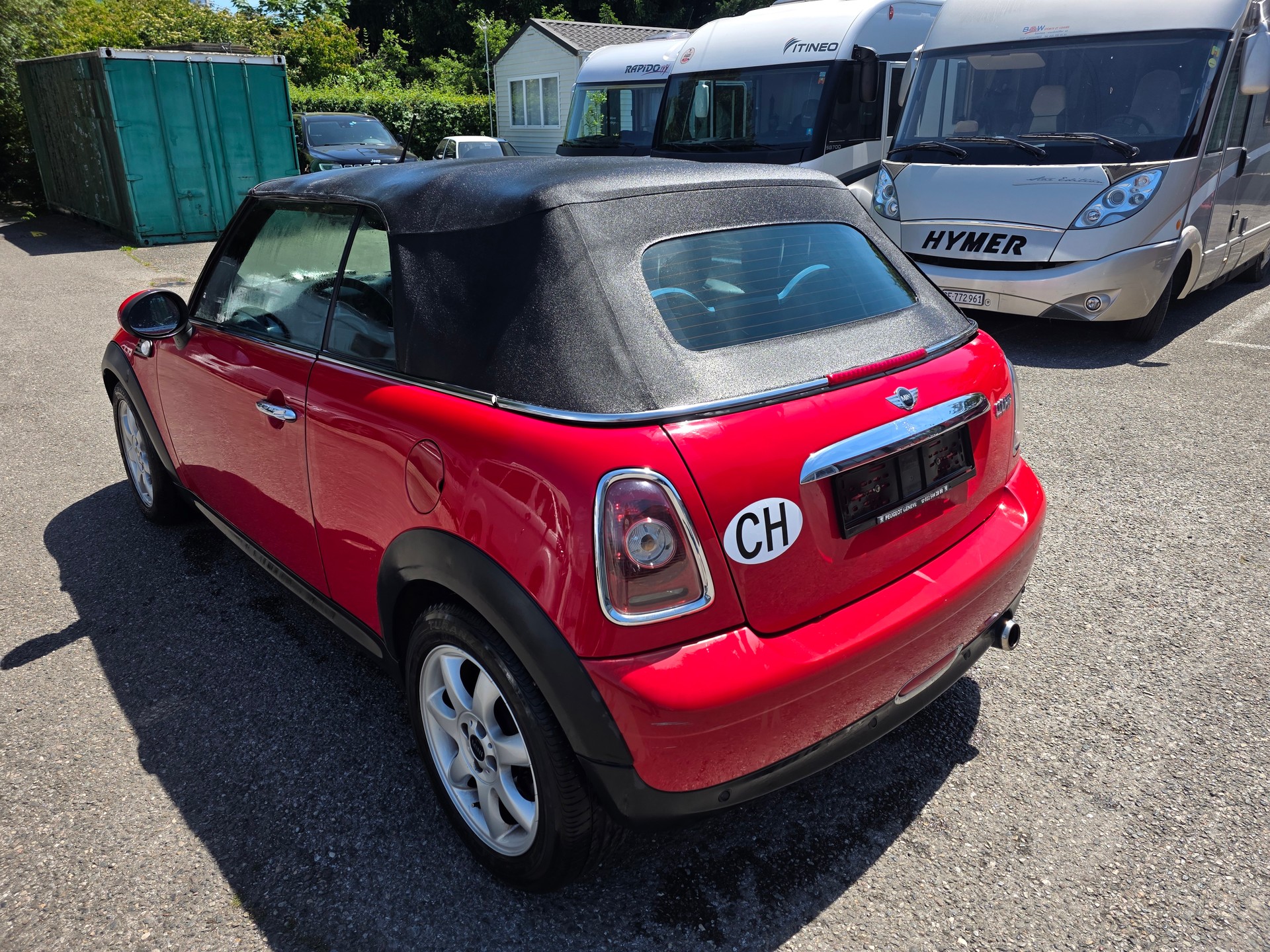MINI Cooper Cabriolet-image-5
