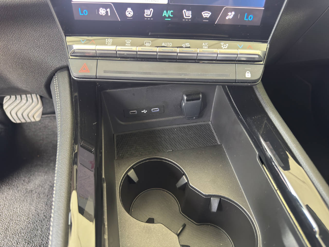 RENAULT Austral 1.2 E-Tech techno Voll-Hybrid 200PS-image-13
