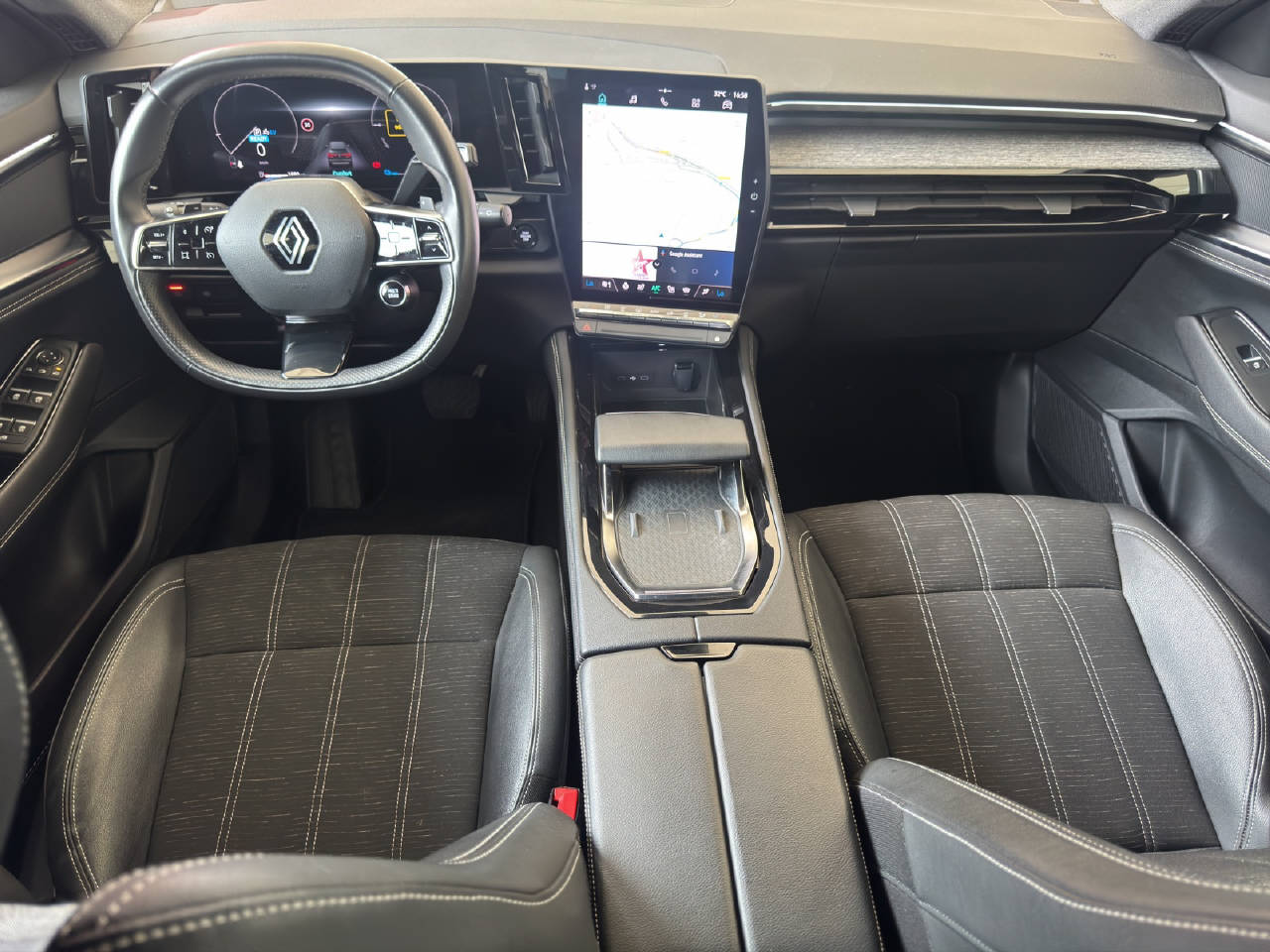 RENAULT Austral 1.2 E-Tech techno Voll-Hybrid 200PS-image-16