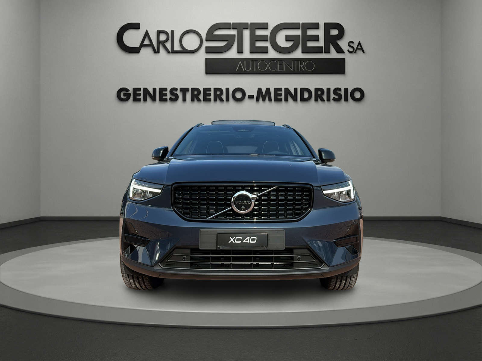 VOLVO XC40 B3 Benzin Mild Hybrid Plus Dark DCT-image-1