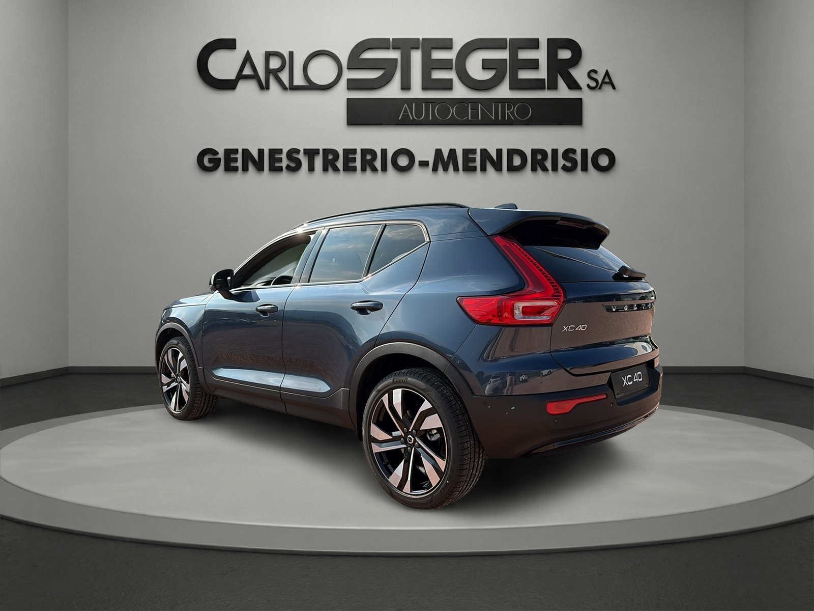 VOLVO XC40 B3 Benzin Mild Hybrid Plus Dark DCT-image-6
