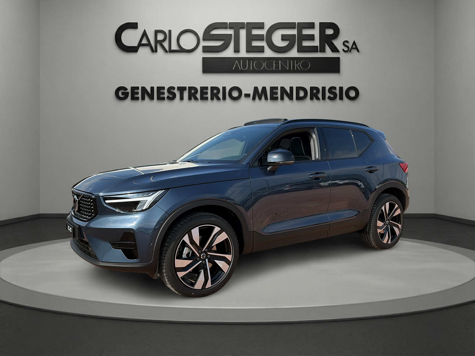 VOLVO XC40 B3 Benzin Mild Hybrid Plus Dark DCT-image-0