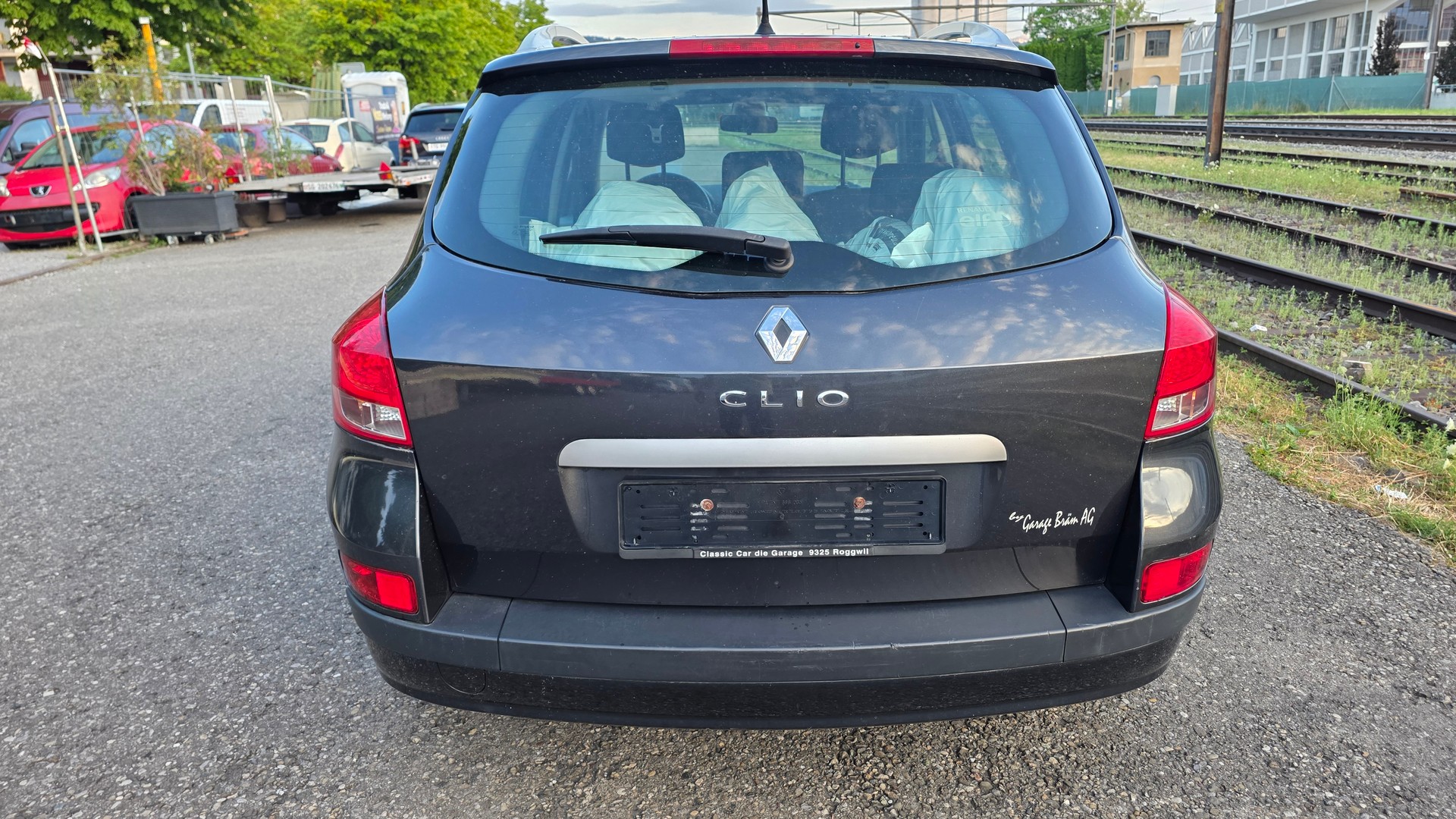RENAULT Clio Grandtour 1.6 16V Dynamique-image-7