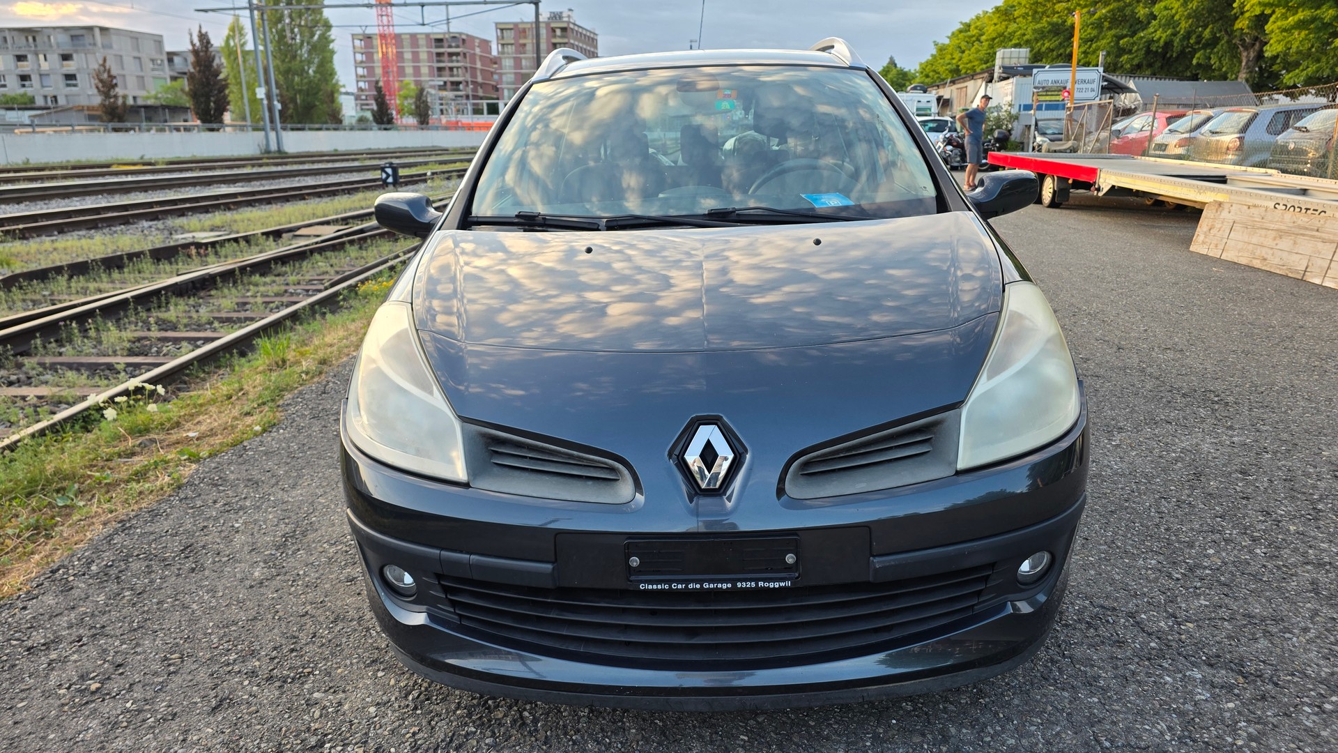 RENAULT Clio Grandtour 1.6 16V Dynamique-image-0