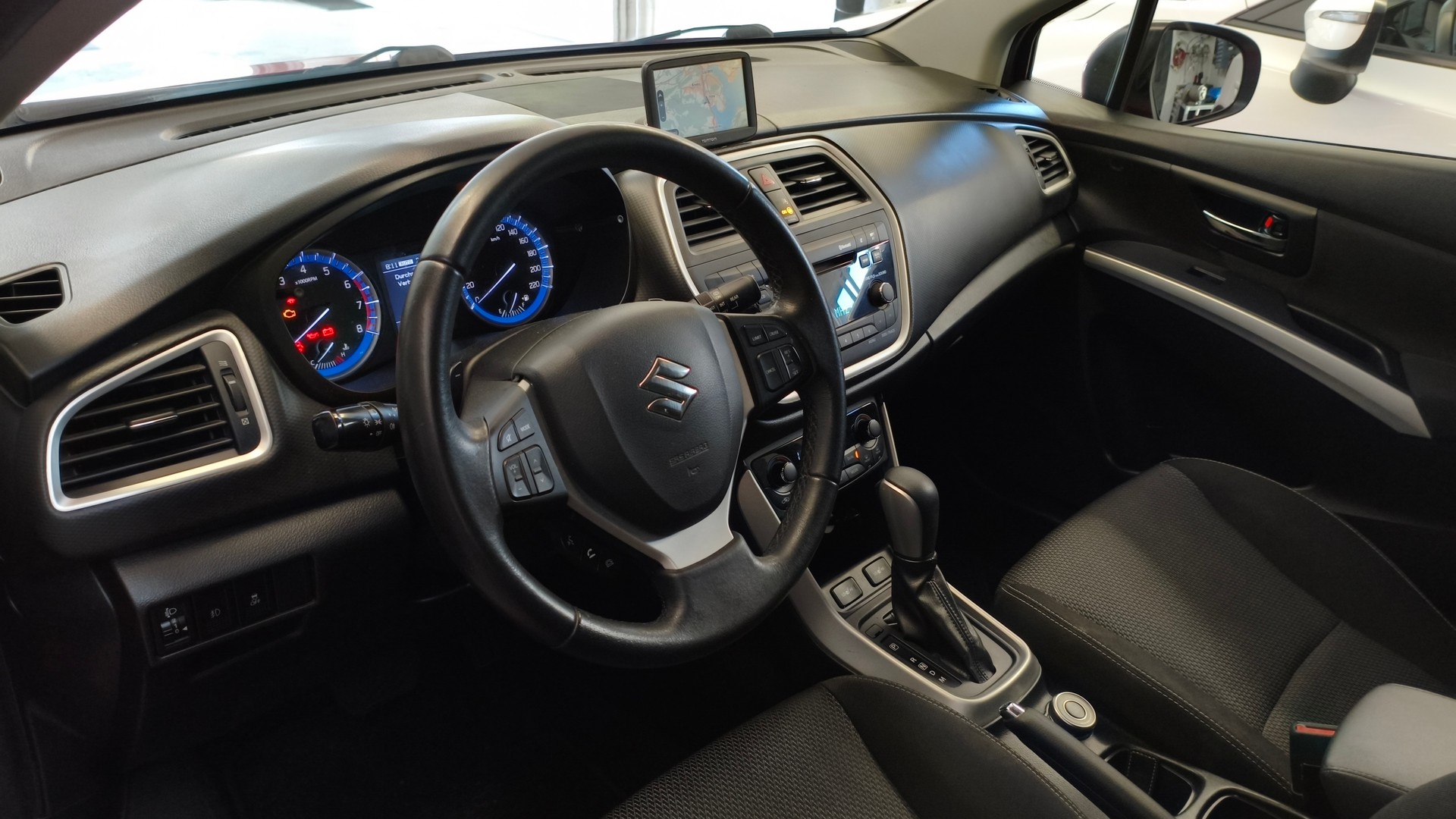 SUZUKI SX4 S-Cross 1.6 16V Sergio Cellano 4WD CVT7-image-6