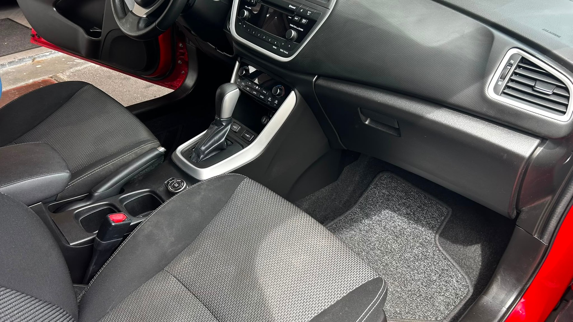 SUZUKI SX4 S-Cross 1.6 16V Sergio Cellano 4WD CVT7-image-8