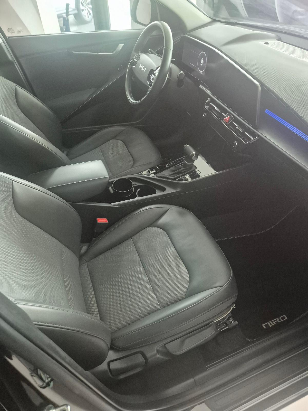 KIA Niro 1.6 GDi Hybrid Power Edition-image-8