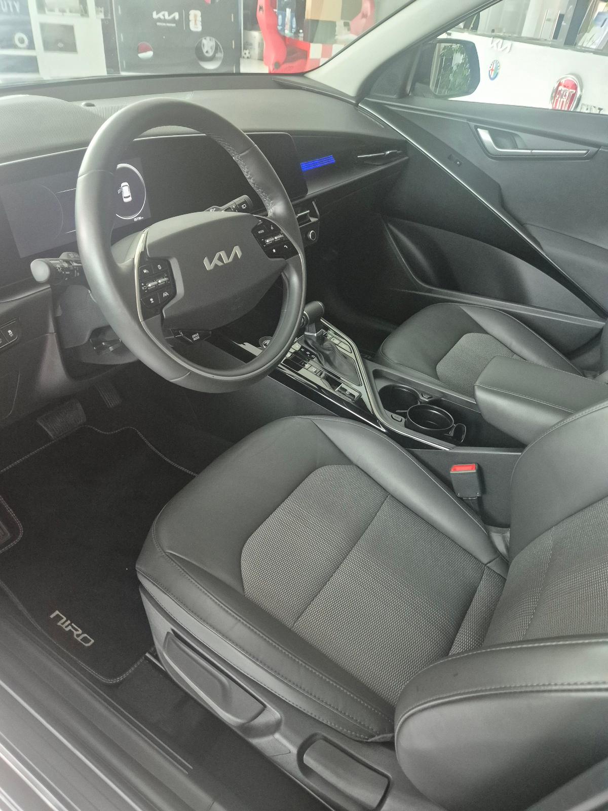 KIA Niro 1.6 GDi Hybrid Power Edition-image-7