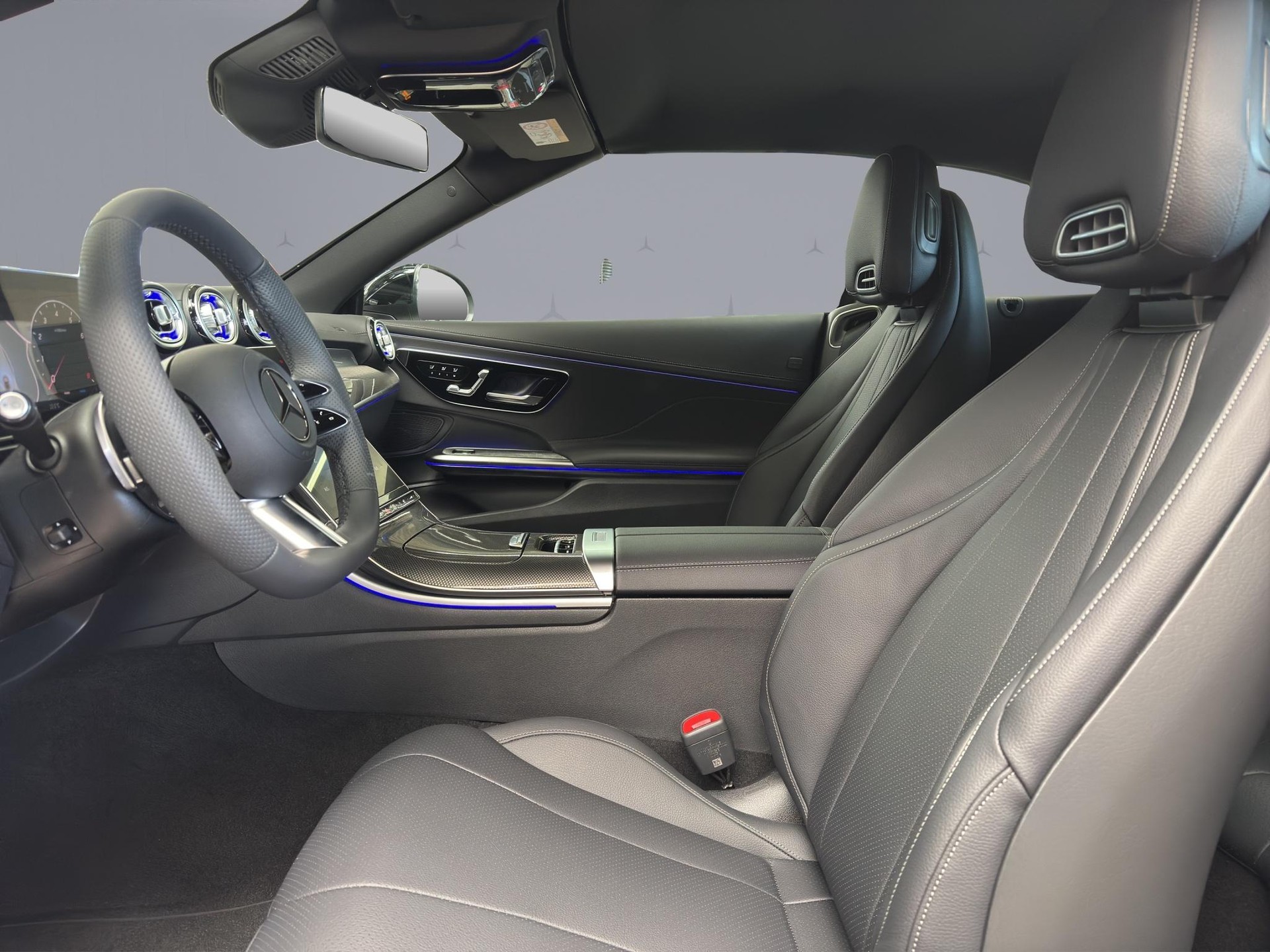 MERCEDES-BENZ CLE 200 AMG Line 4matic Cabriolet-image-8