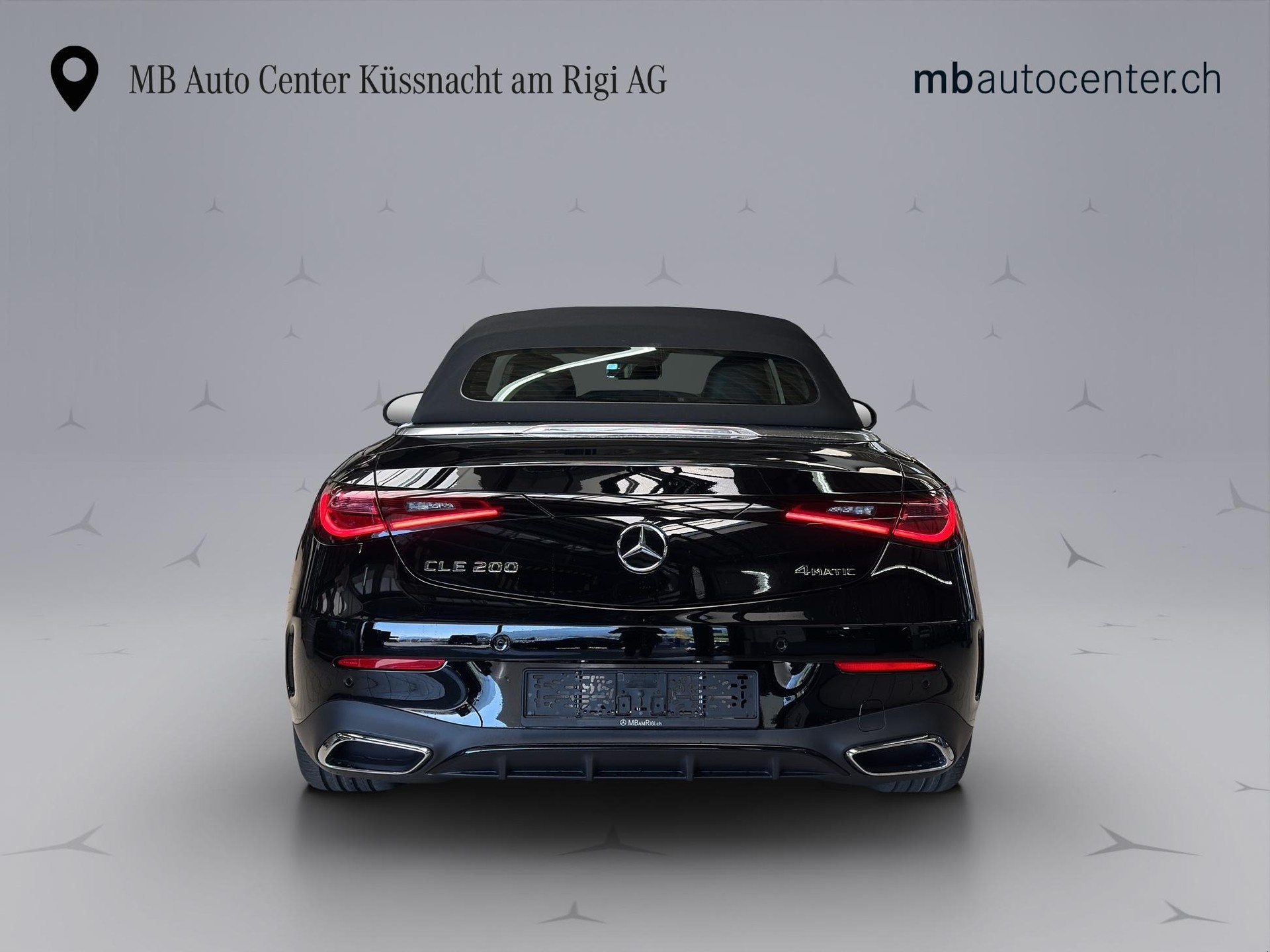 MERCEDES-BENZ CLE 200 AMG Line 4matic Cabriolet-image-4
