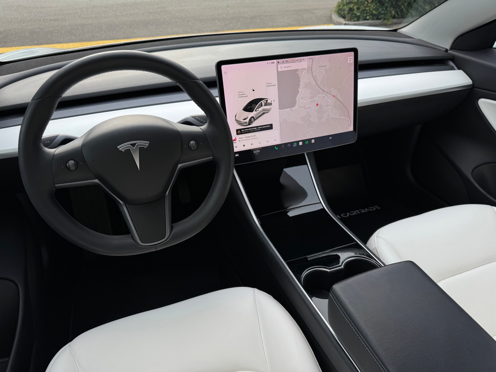 TESLA Model 3 Long Range Dual Motor AWD-image-11