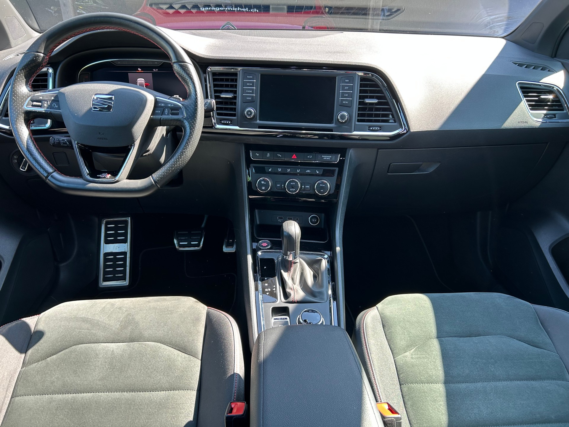 SEAT 2.0 TDI Swiss FR 4Drive DSG-image-4