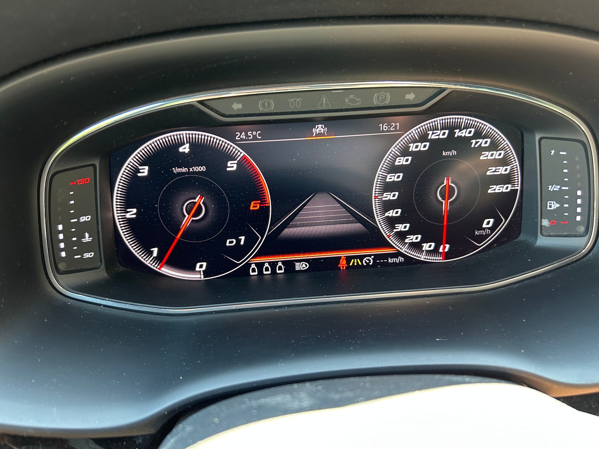 SEAT 2.0 TDI Swiss FR 4Drive DSG-image-10