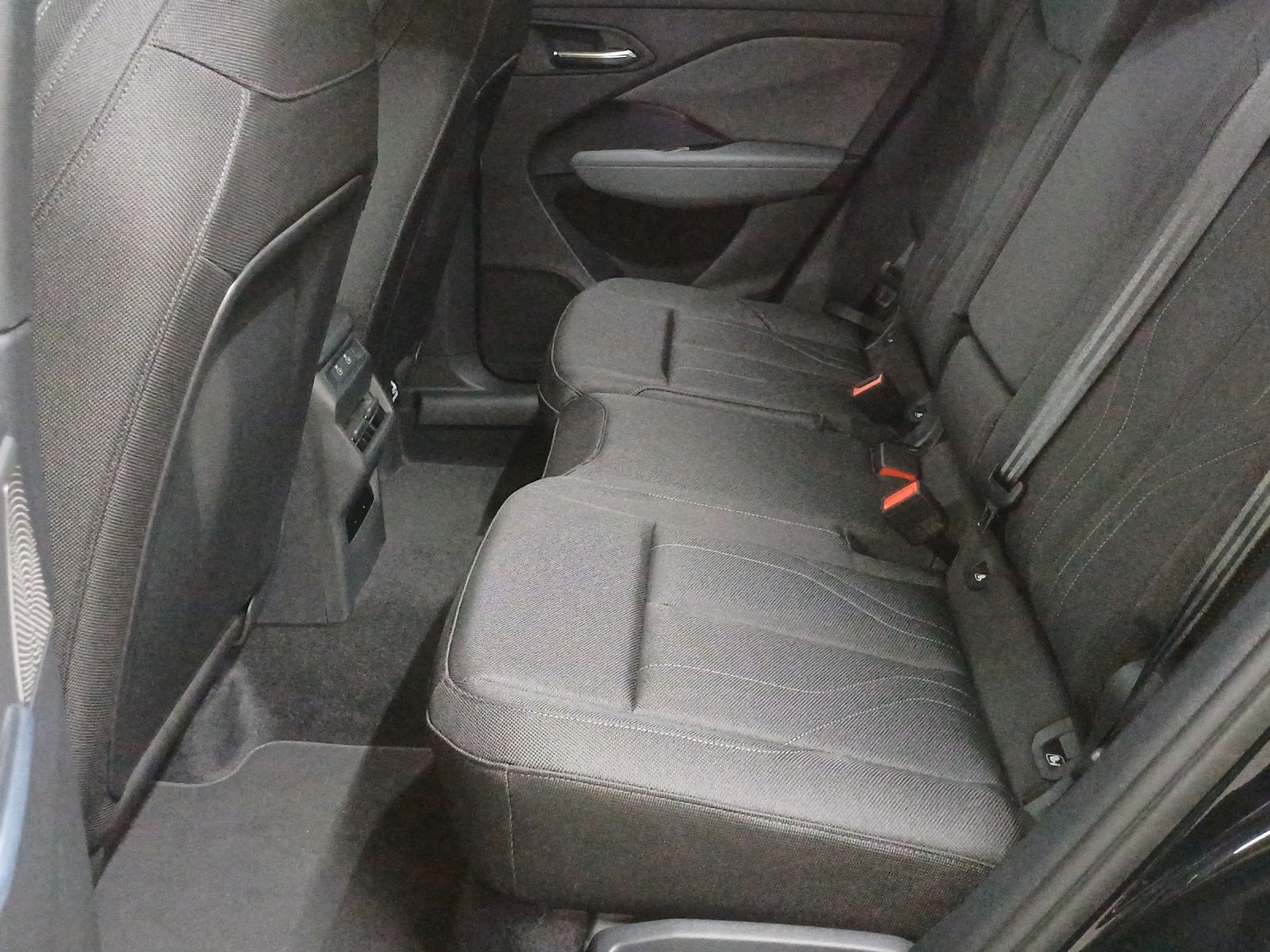 AUDI Q3 SUV TFSI quattro 150 kW S tronic-image-11