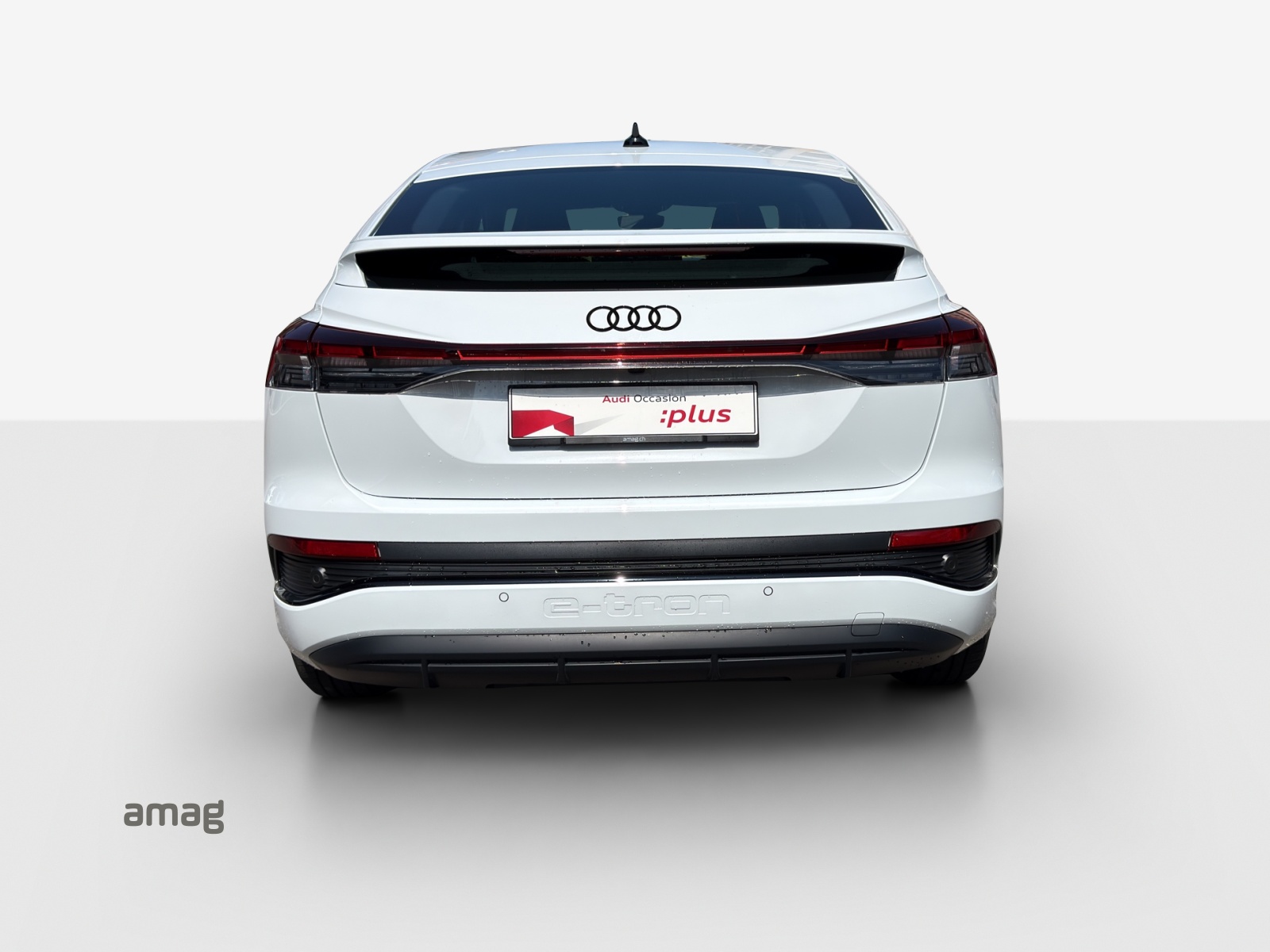 AUDI Q4 Sportback e-tron 50 quattro-image-3