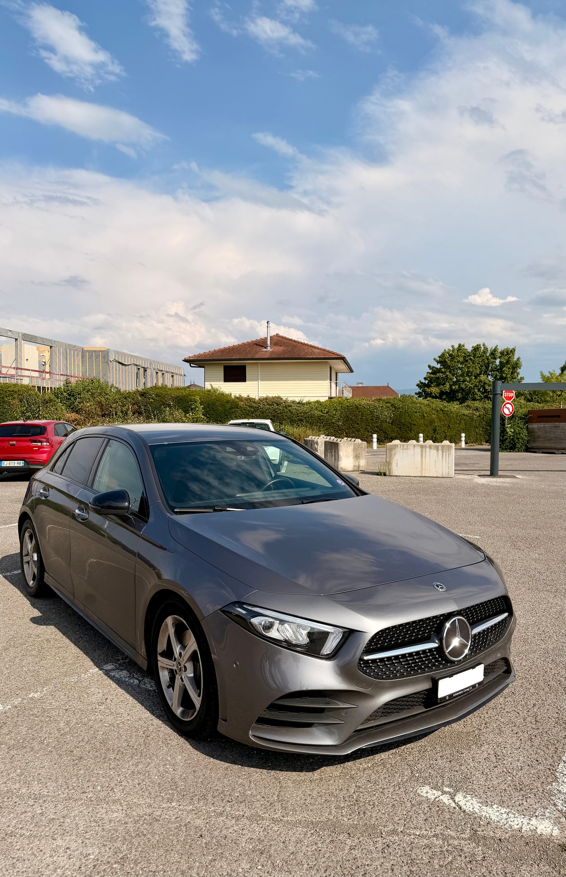 MERCEDES-BENZ A 200 AMG Line-image-1