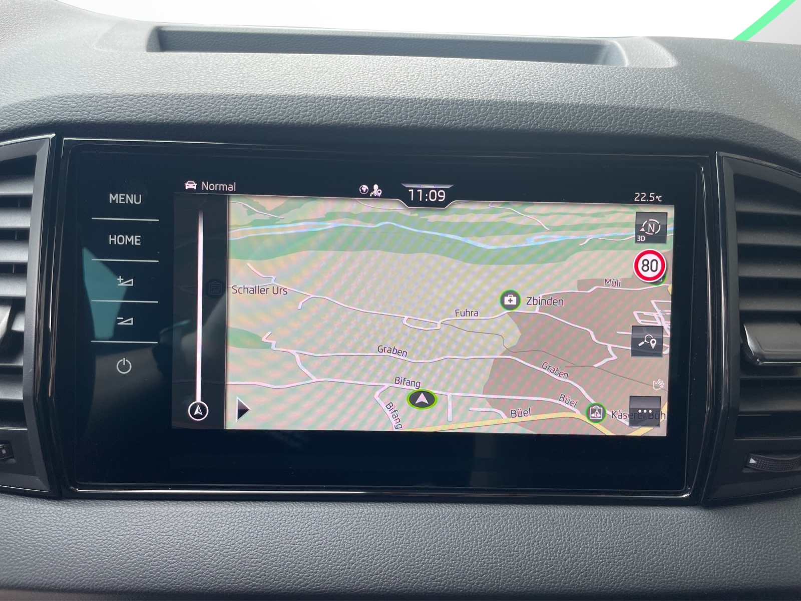 SKODA Karoq 2.0 TSI SportLine 4x4 DSG-image-11