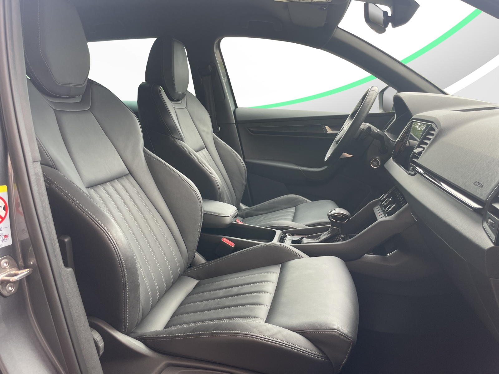 SKODA Karoq 2.0 TSI SportLine 4x4 DSG-image-12