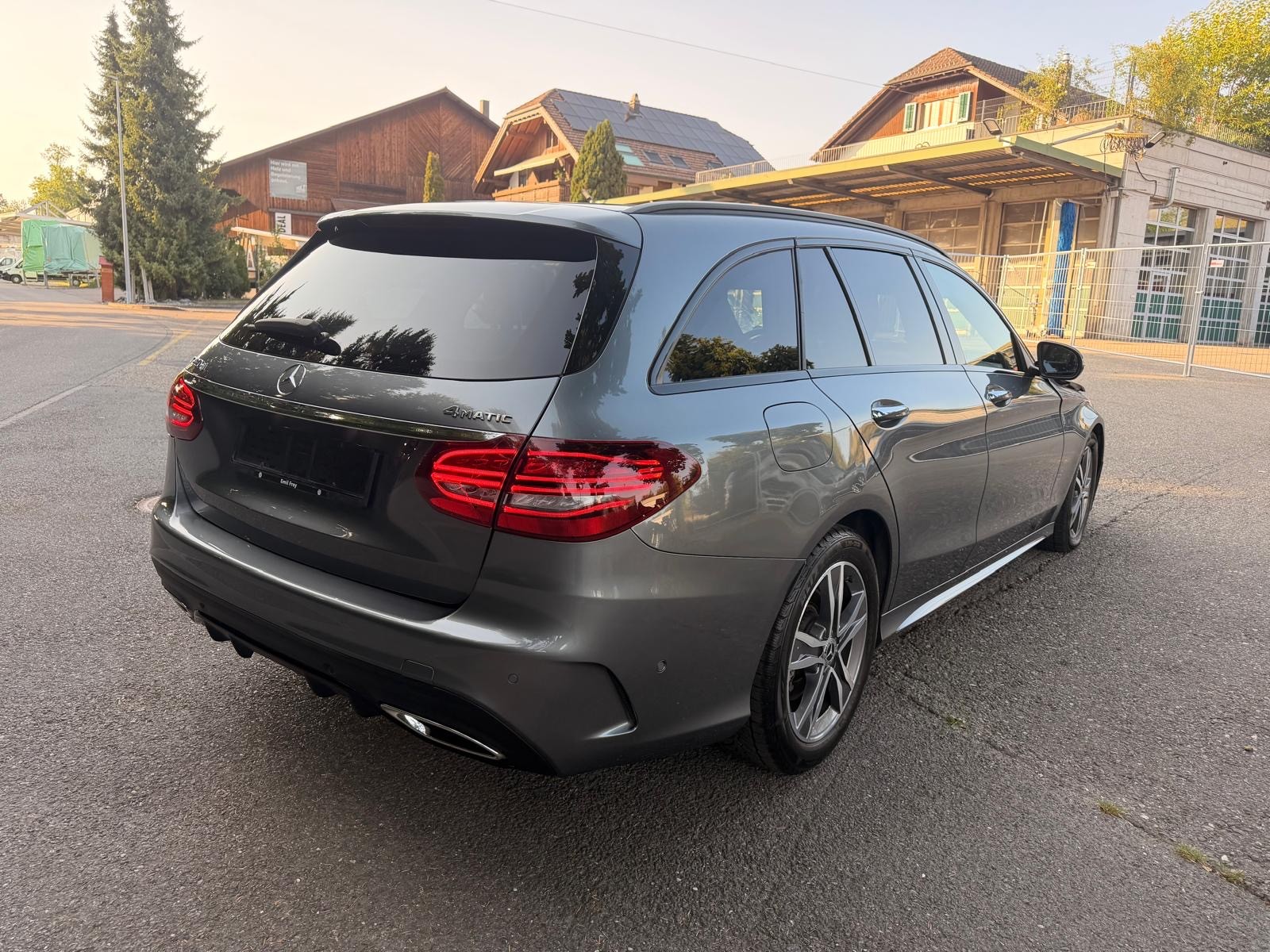 MERCEDES-BENZ C 220 d 4Matic 9G-Tronic-image-2