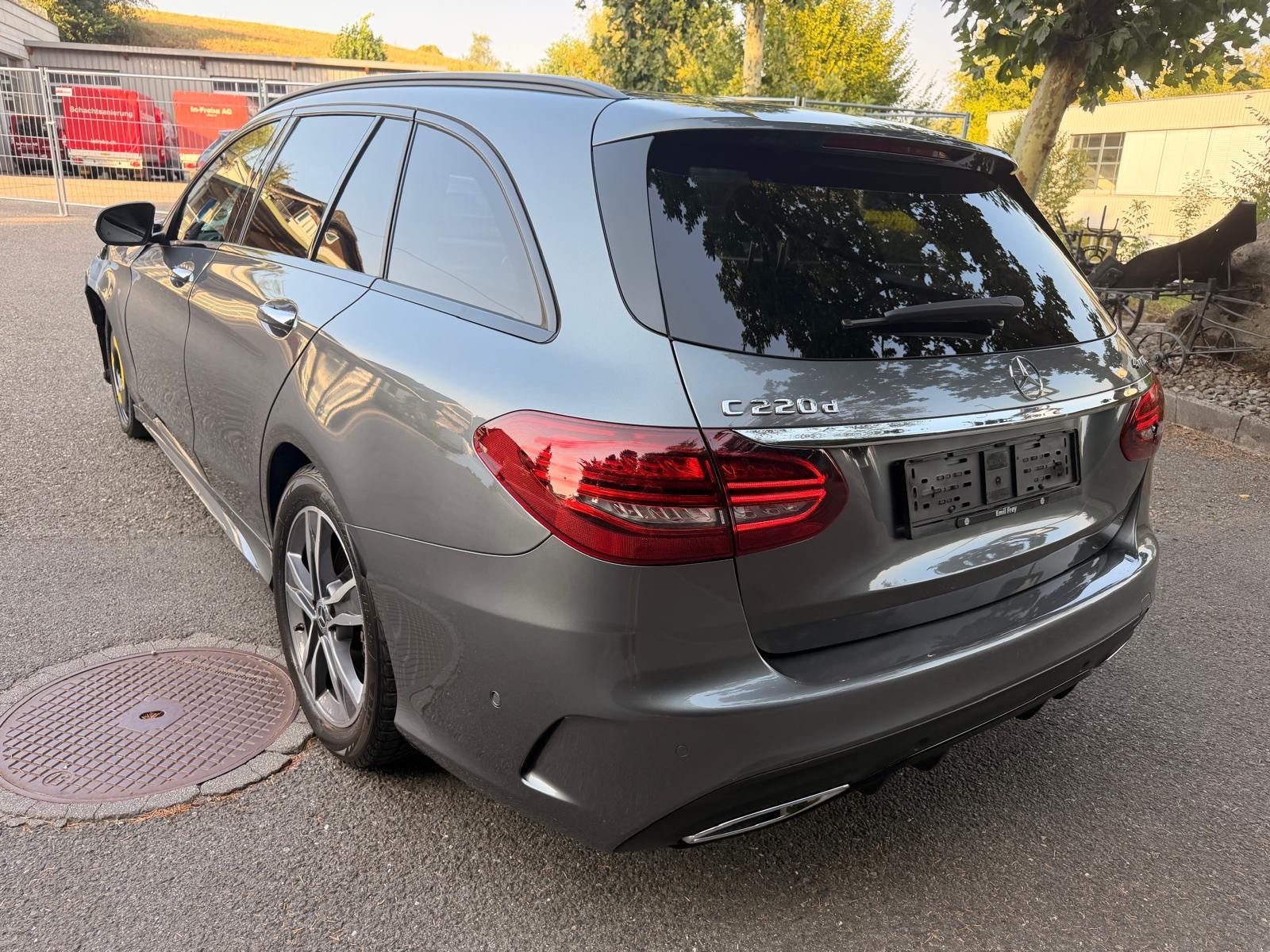 MERCEDES-BENZ C 220 d 4Matic 9G-Tronic-image-3