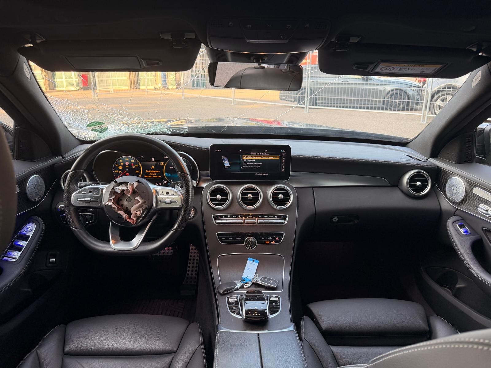 MERCEDES-BENZ C 220 d 4Matic 9G-Tronic-image-12